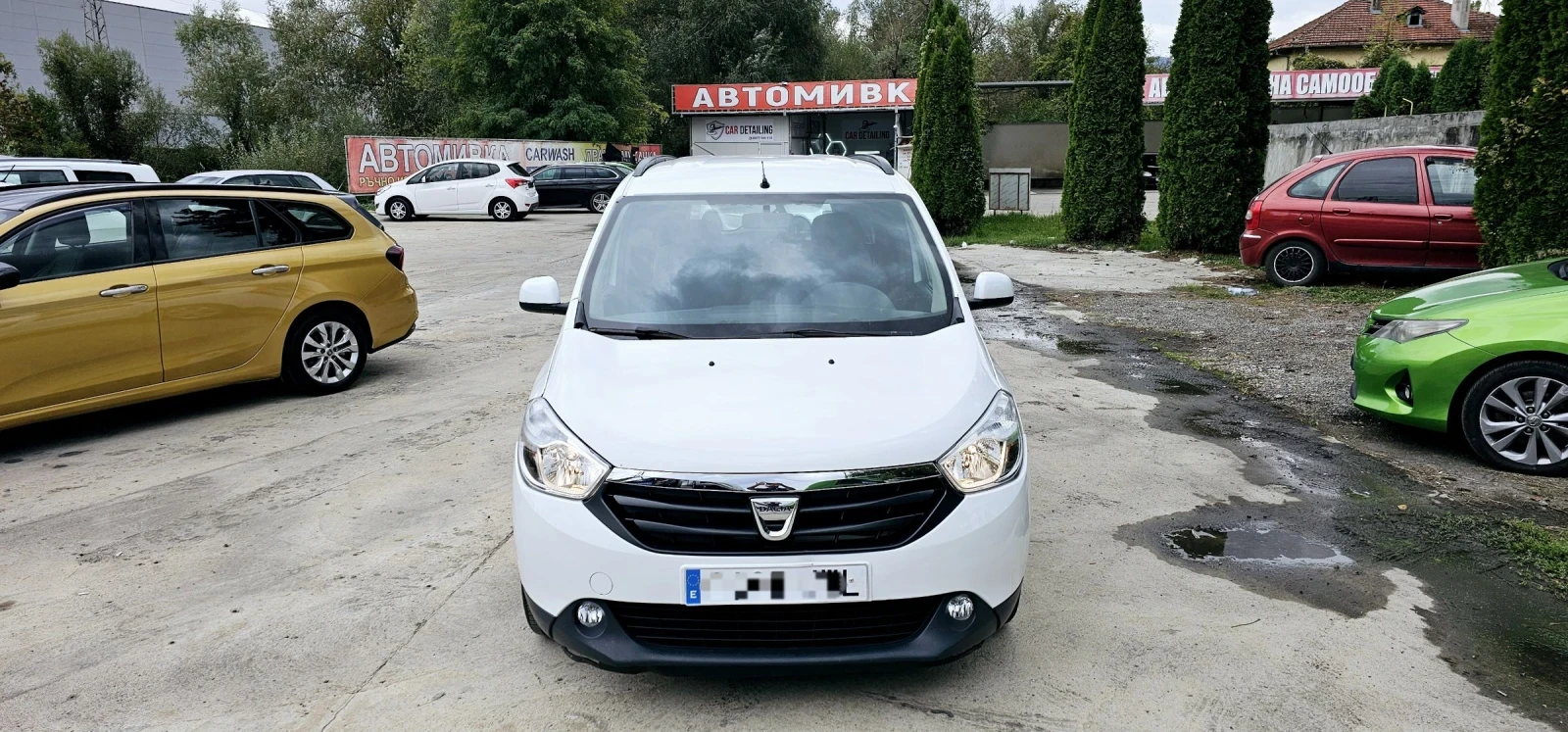 Dacia Lodgy 1.6i-Заводска газ* Нави* 06.2017г - изображение 6