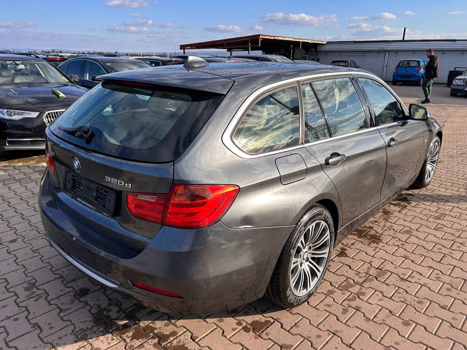 BMW 320 xDrive AVTOMAT/NAVI /KOJA EURO 5 - изображение 6