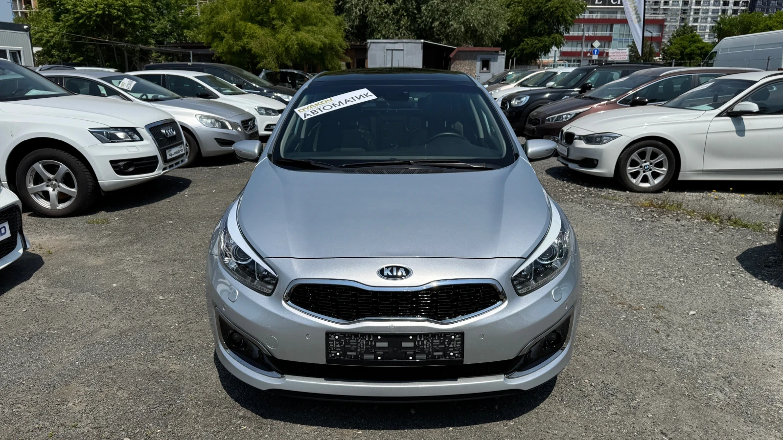 Kia Ceed 1.6CRDI Facelift, Швейцария, NAVI, Камера, PDC, LE - изображение 2