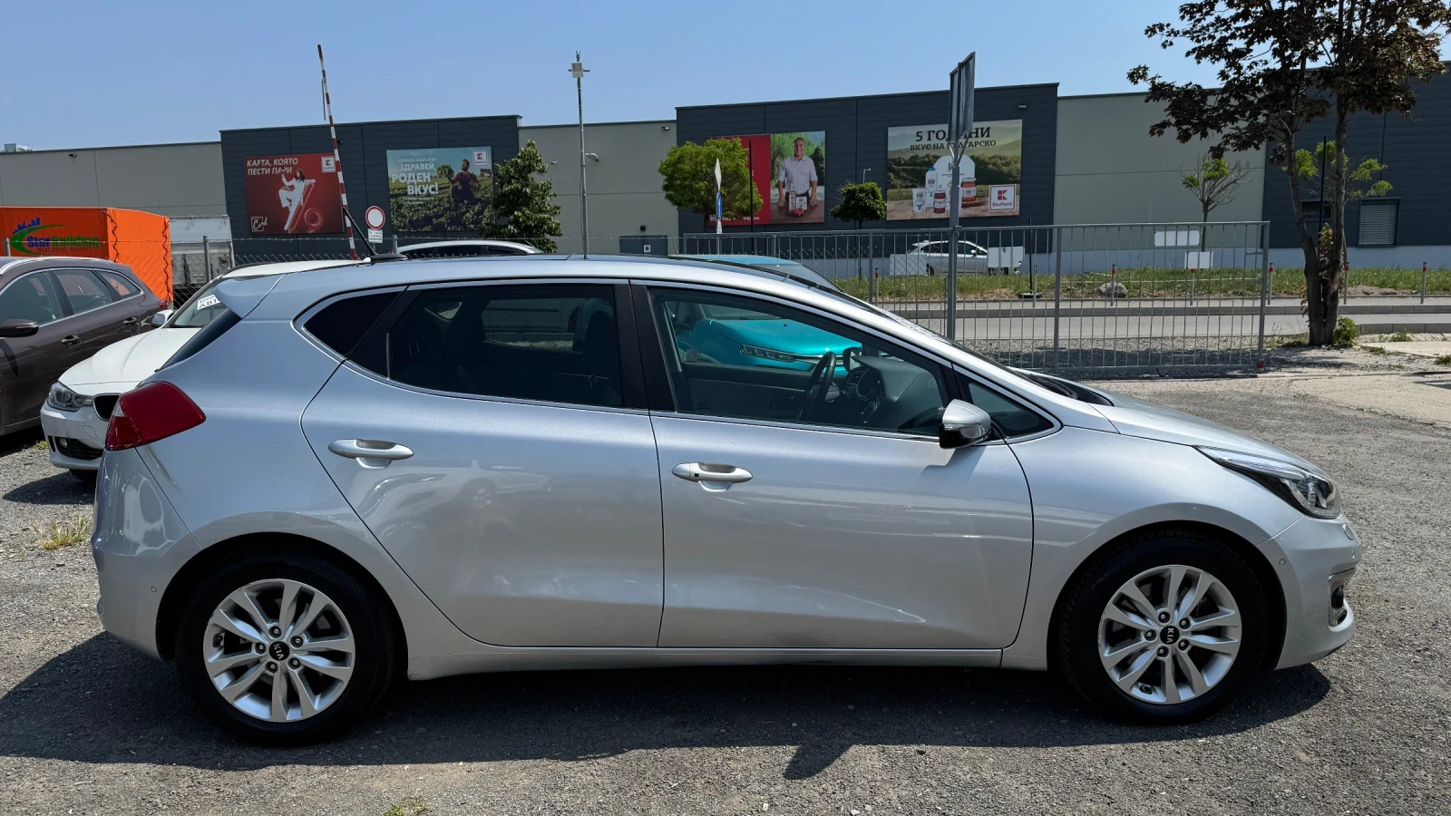 Kia Ceed 1.6CRDI Facelift, Швейцария, NAVI, Камера, PDC, LE - изображение 4