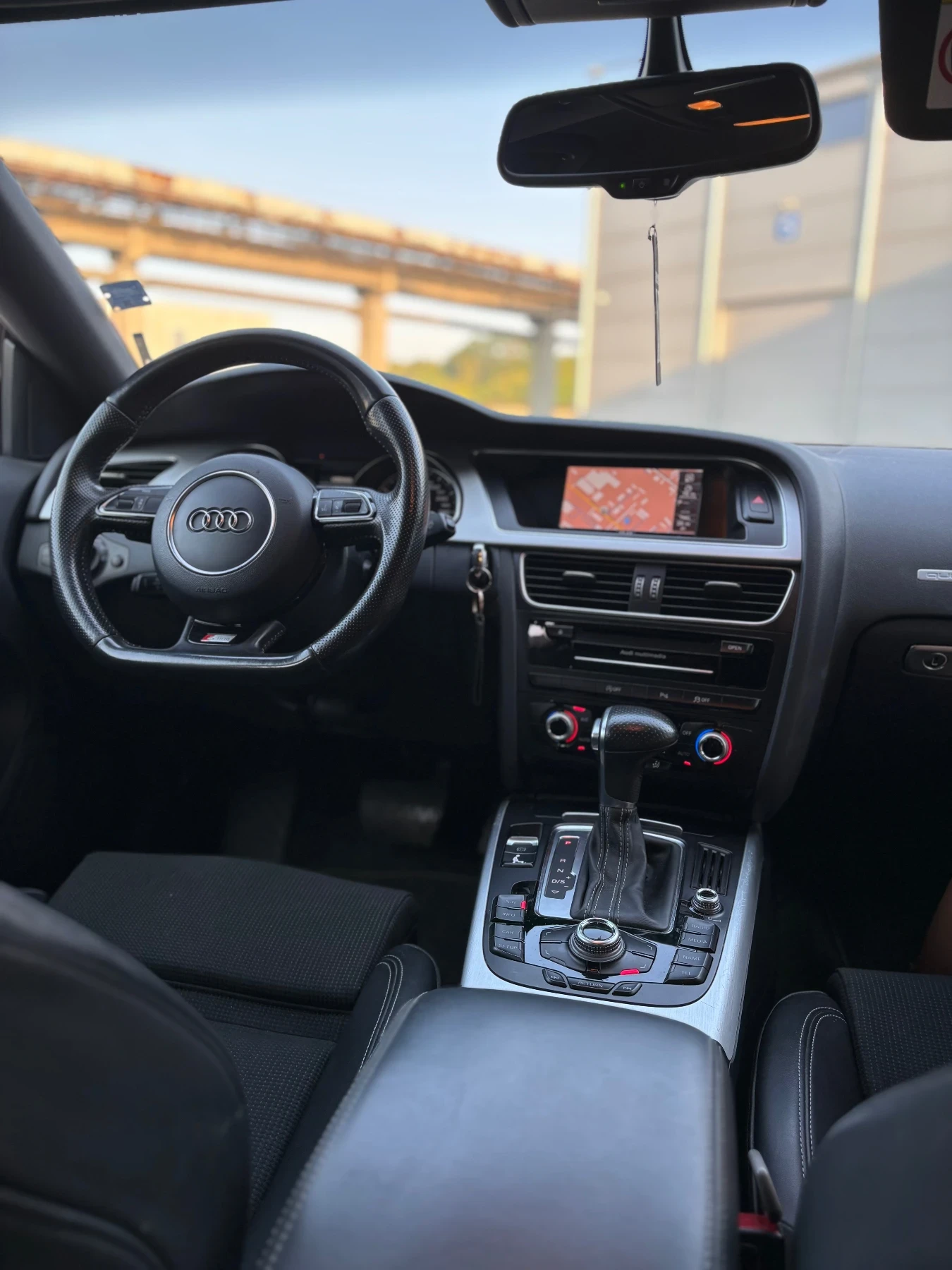 Audi A5 2.0TDI 190кс 4х4 3хS-Line  - изображение 7