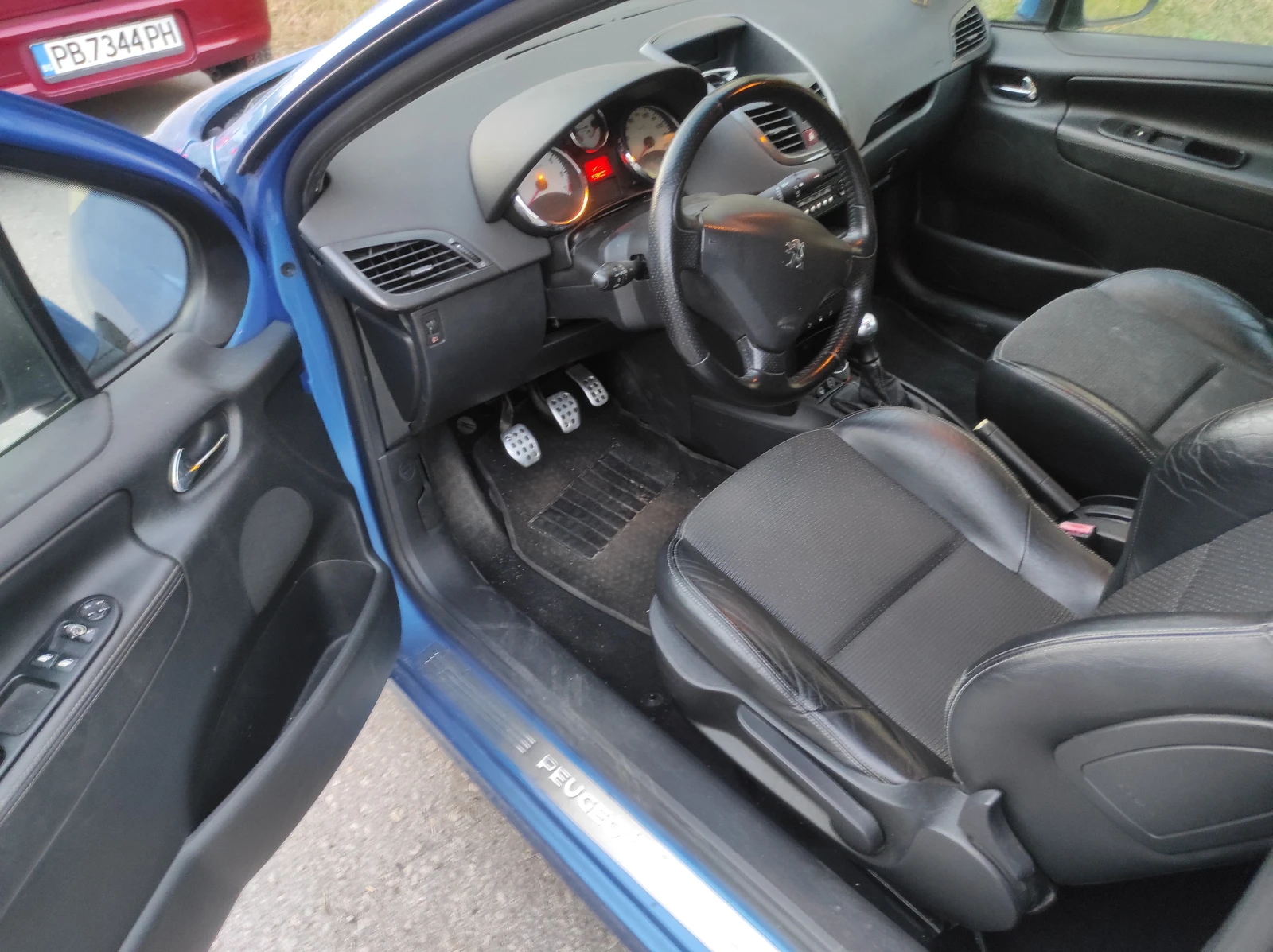 Peugeot 207 1.6 150кс - изображение 10