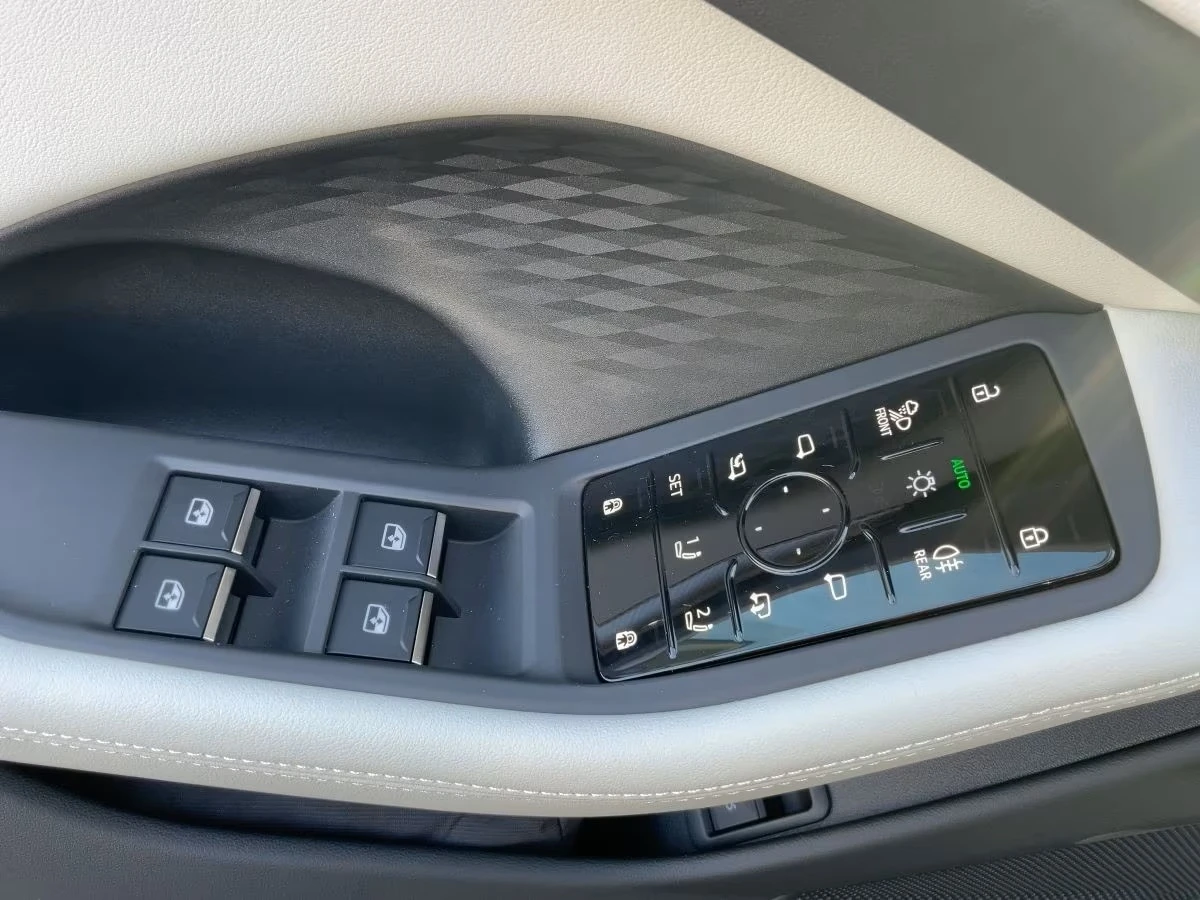 Audi A6 55 TFSI e-Hybrid / PANO / CAMERA / NEW - изображение 8