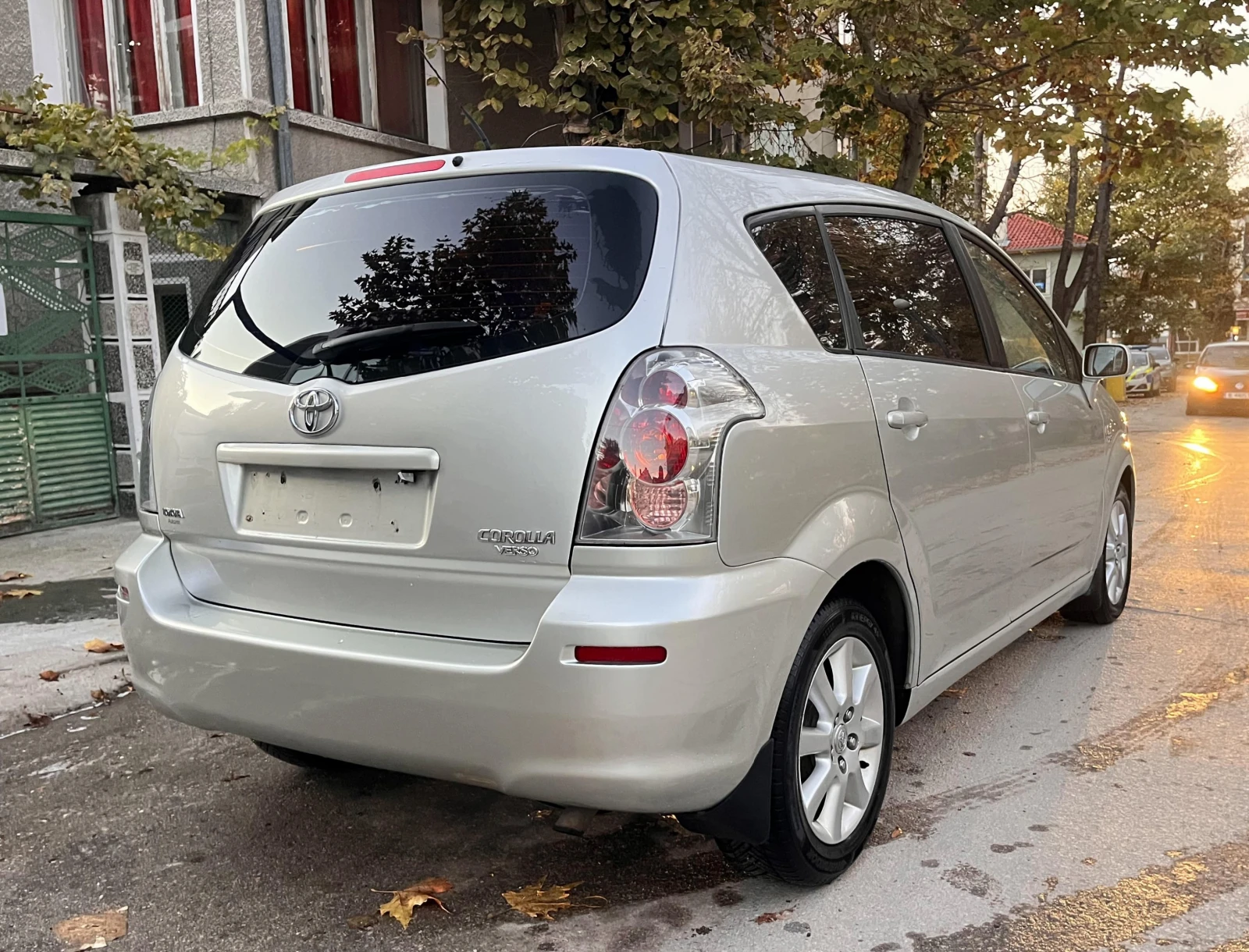 Toyota Corolla verso 2.0 D-4D ПЕЧКА  НОВ ВНОС ЛИЗИНГ  - изображение 5