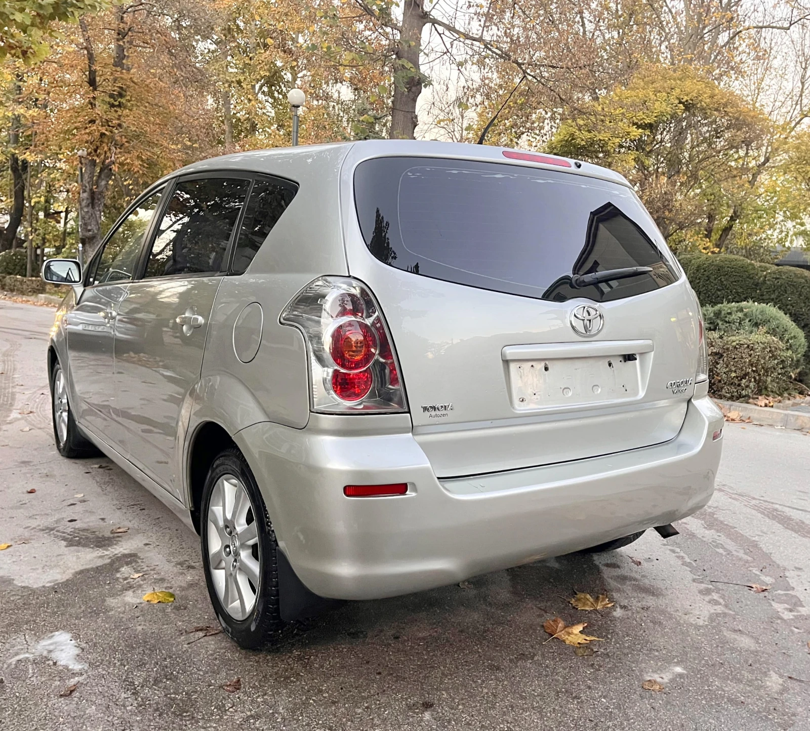 Toyota Corolla verso 2.0 D-4D ПЕЧКА  НОВ ВНОС ЛИЗИНГ  - изображение 7