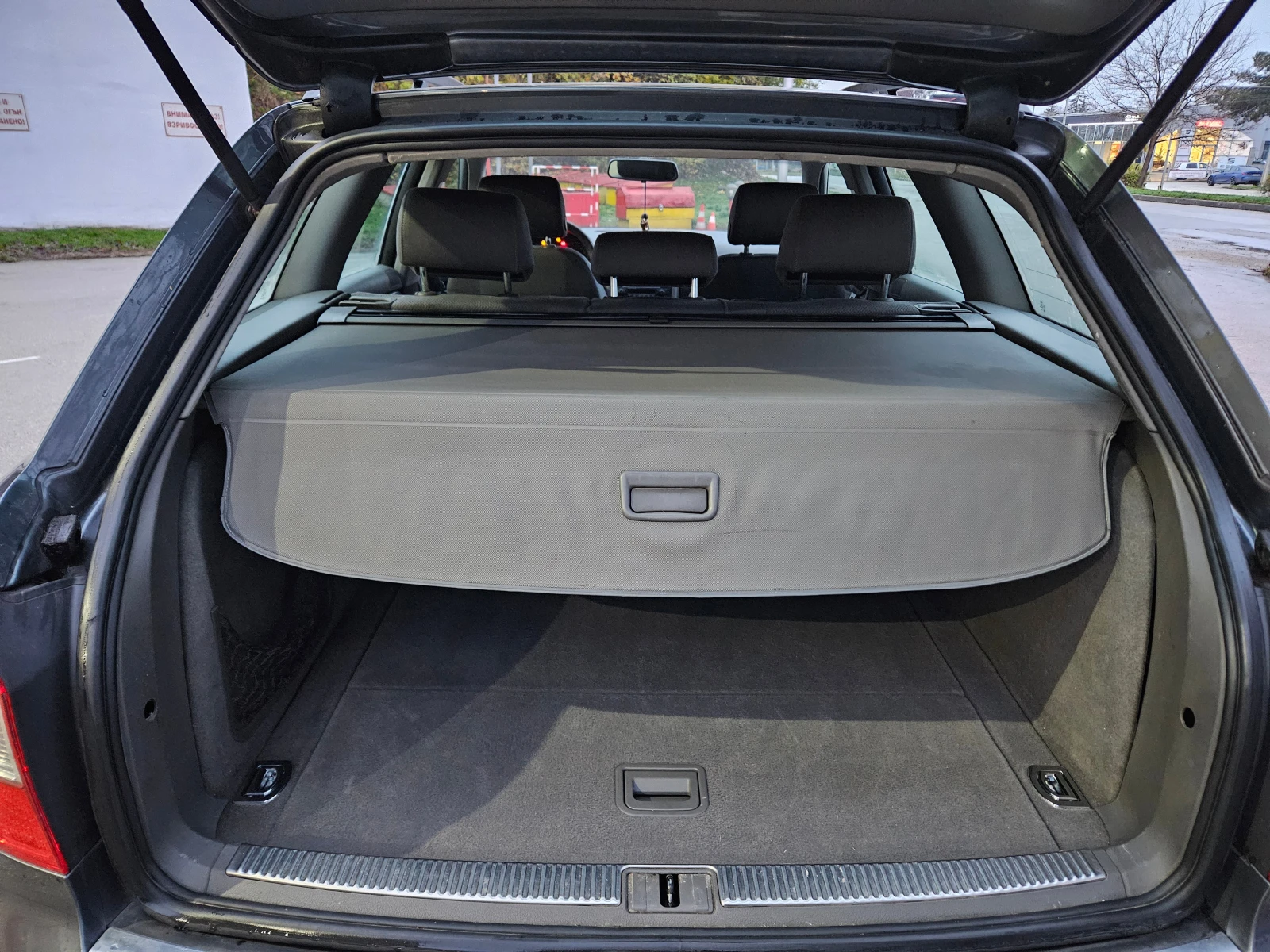 Audi A4 1.9, 101к.с., Перфектна! - изображение 7