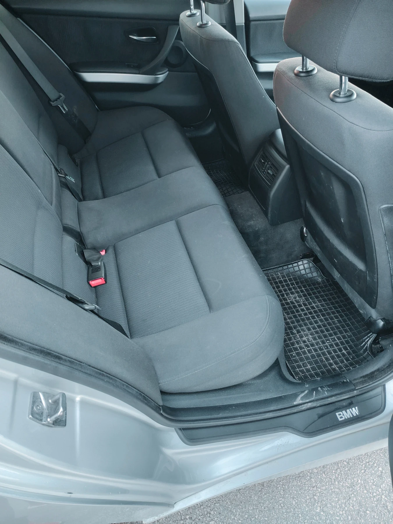 BMW 318 2.0D, снимка 14 - Автомобили и джипове - 53457088