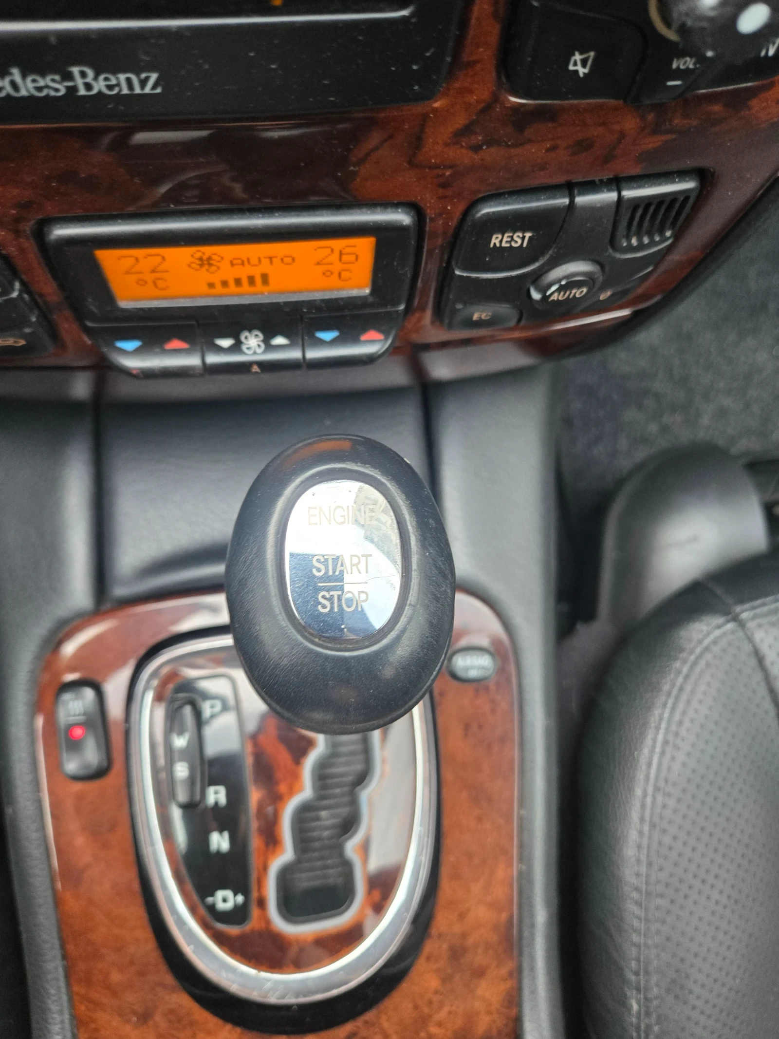 Mercedes-Benz R 320 Перфектен автомобил, снимка 15 - Автомобили и джипове - 53706538