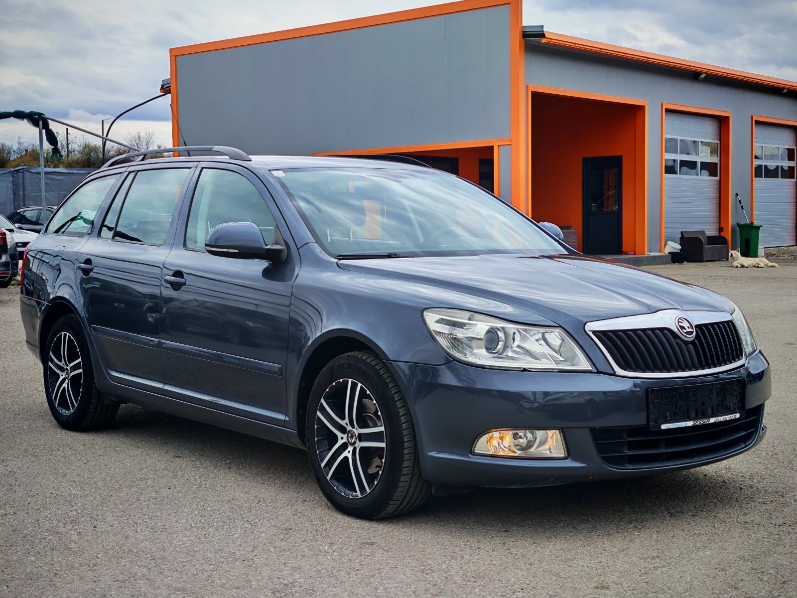 Skoda Octavia 1.6TDI 105 NAVI, снимка 7 - Автомобили и джипове - 54030000