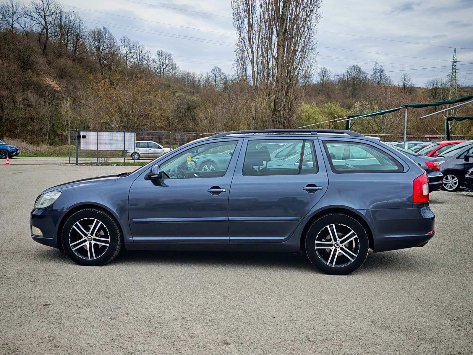 Skoda Octavia 1.6TDI 105 NAVI, снимка 2 - Автомобили и джипове - 54030000