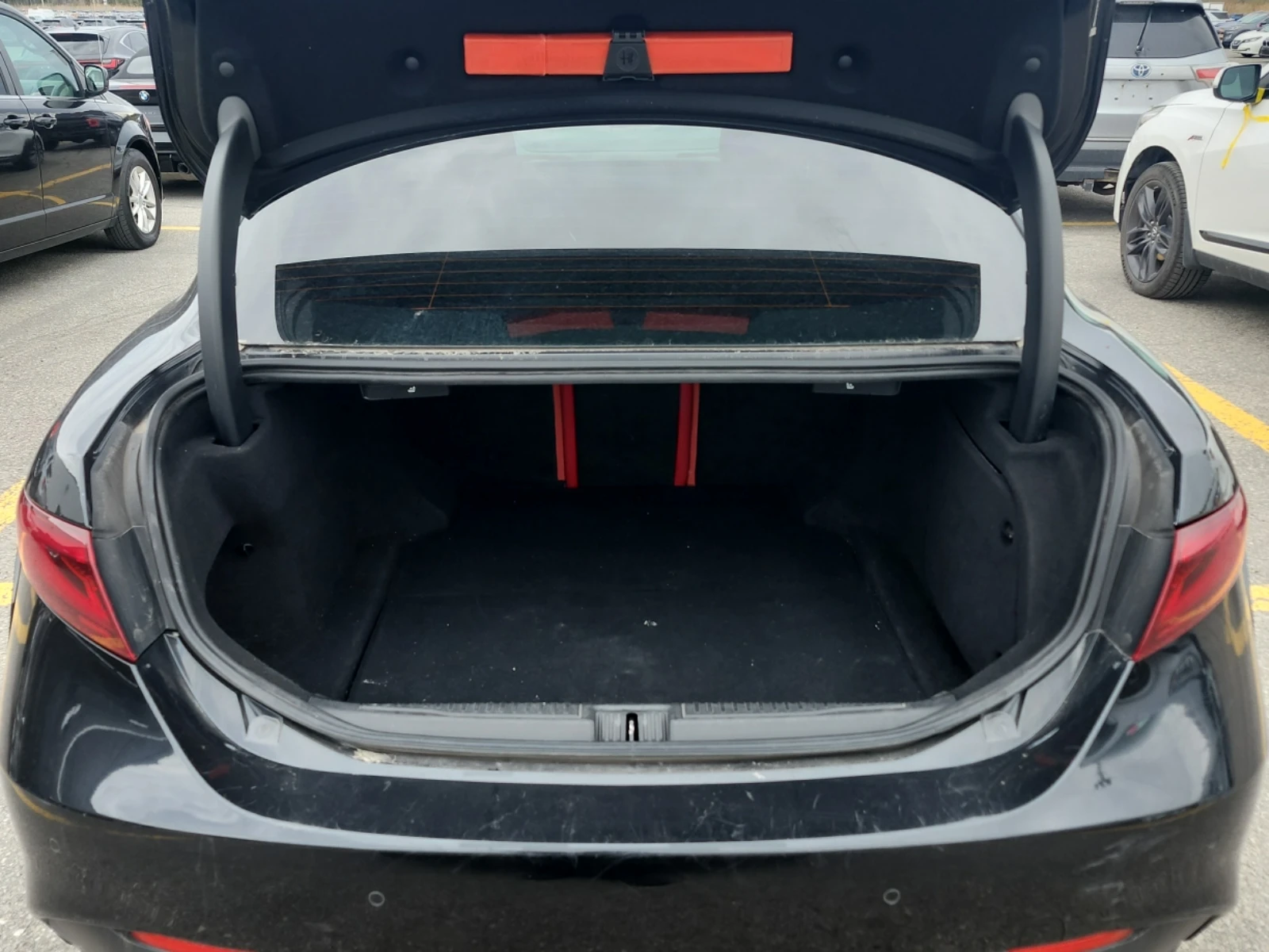 Alfa Romeo Giulia Ti Sport AWD, снимка 10 - Автомобили и джипове - 54480208