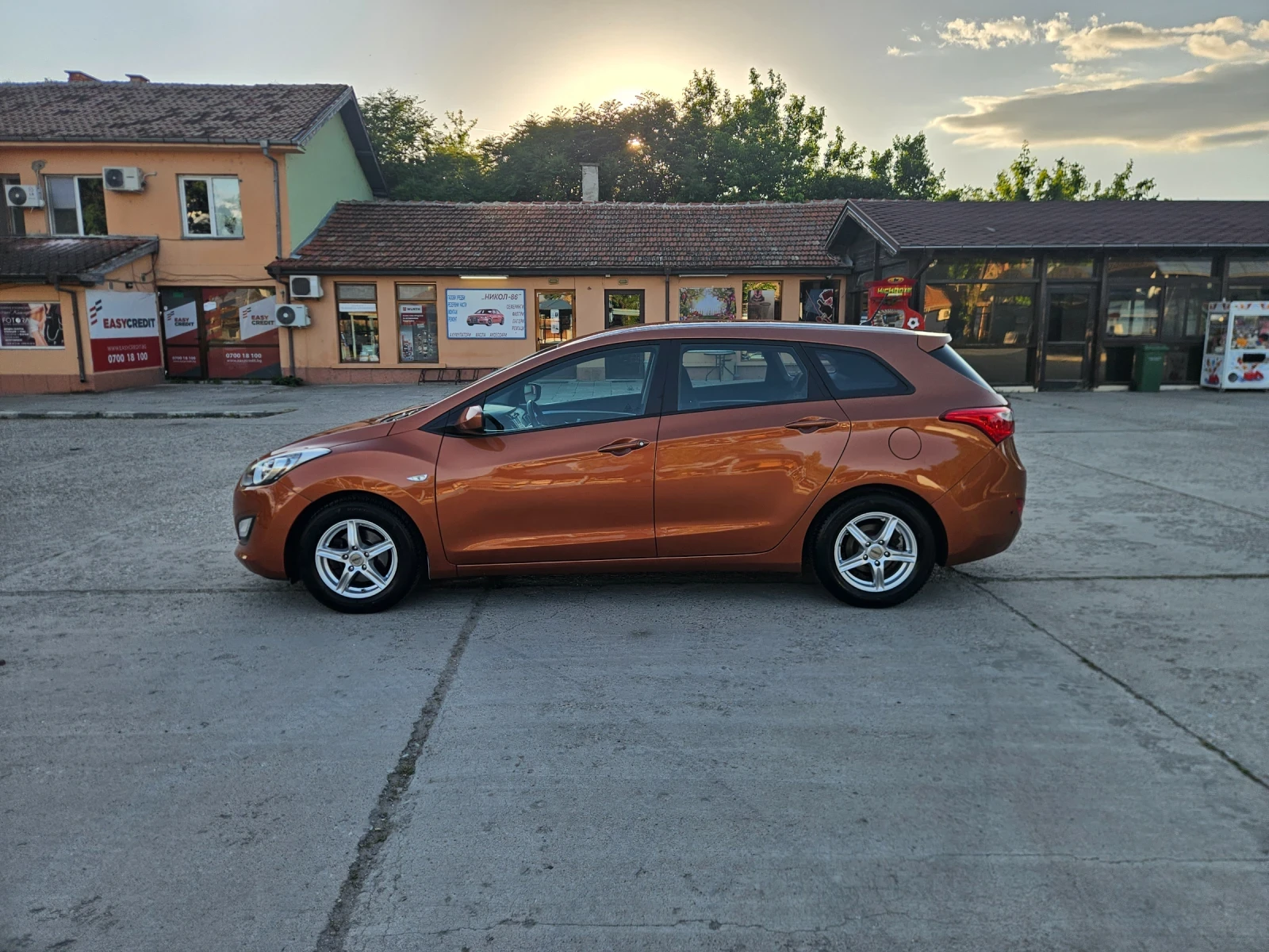 Hyundai I30 1.6 MPI, снимка 3 - Автомобили и джипове - 54704536
