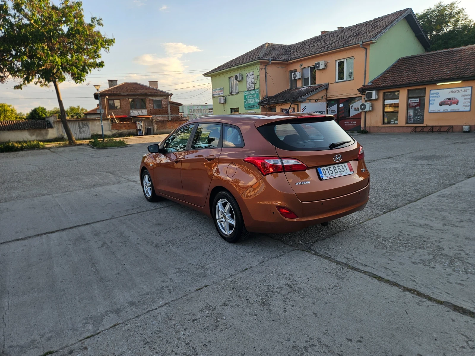 Hyundai I30 1.6 MPI, снимка 4 - Автомобили и джипове - 54704536