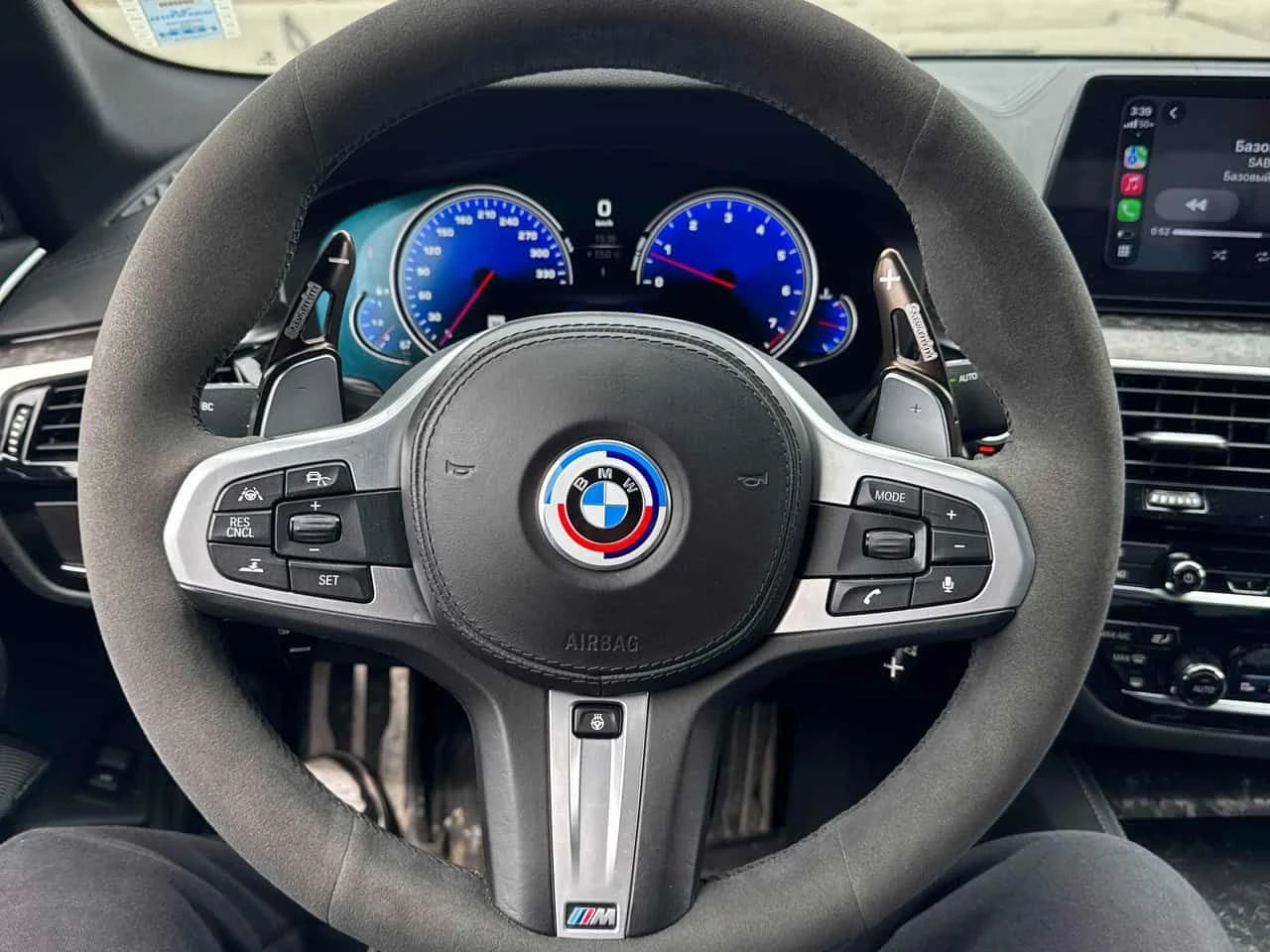 BMW 550 | DISTRONIC | B&W | HUD | МАСАЖИ | ОБДУХВАНЕ | 360, снимка 10 - Автомобили и джипове - 54897329