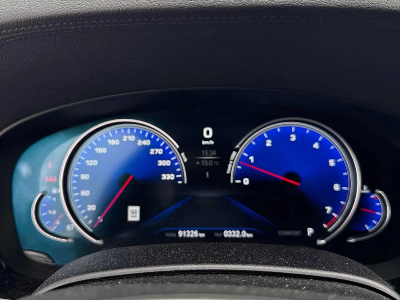 BMW 550 | DISTRONIC | B&W | HUD | МАСАЖИ | ОБДУХВАНЕ | 360, снимка 8 - Автомобили и джипове - 54897329