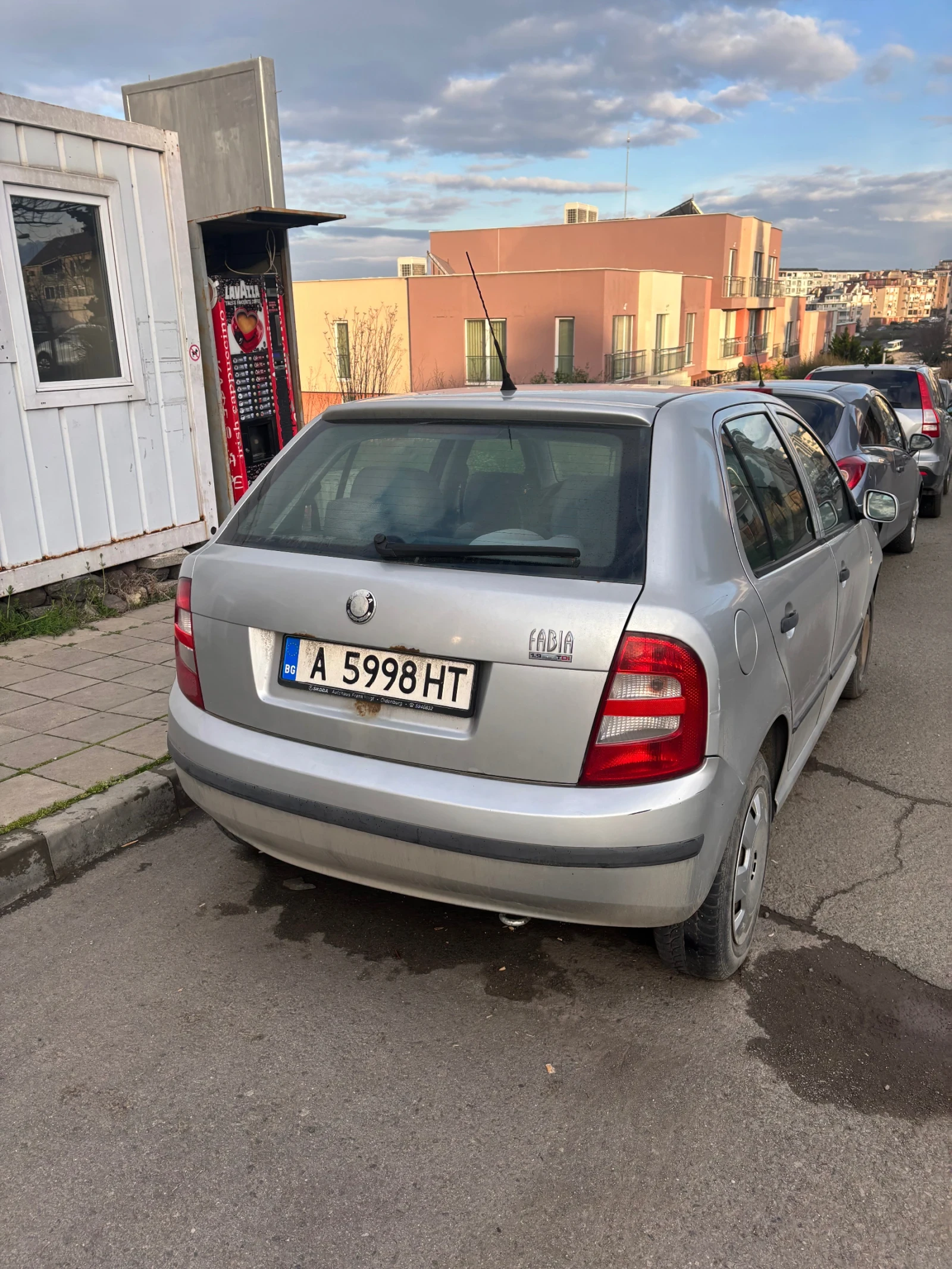 Skoda Fabia, снимка 2 - Автомобили и джипове - 55086644