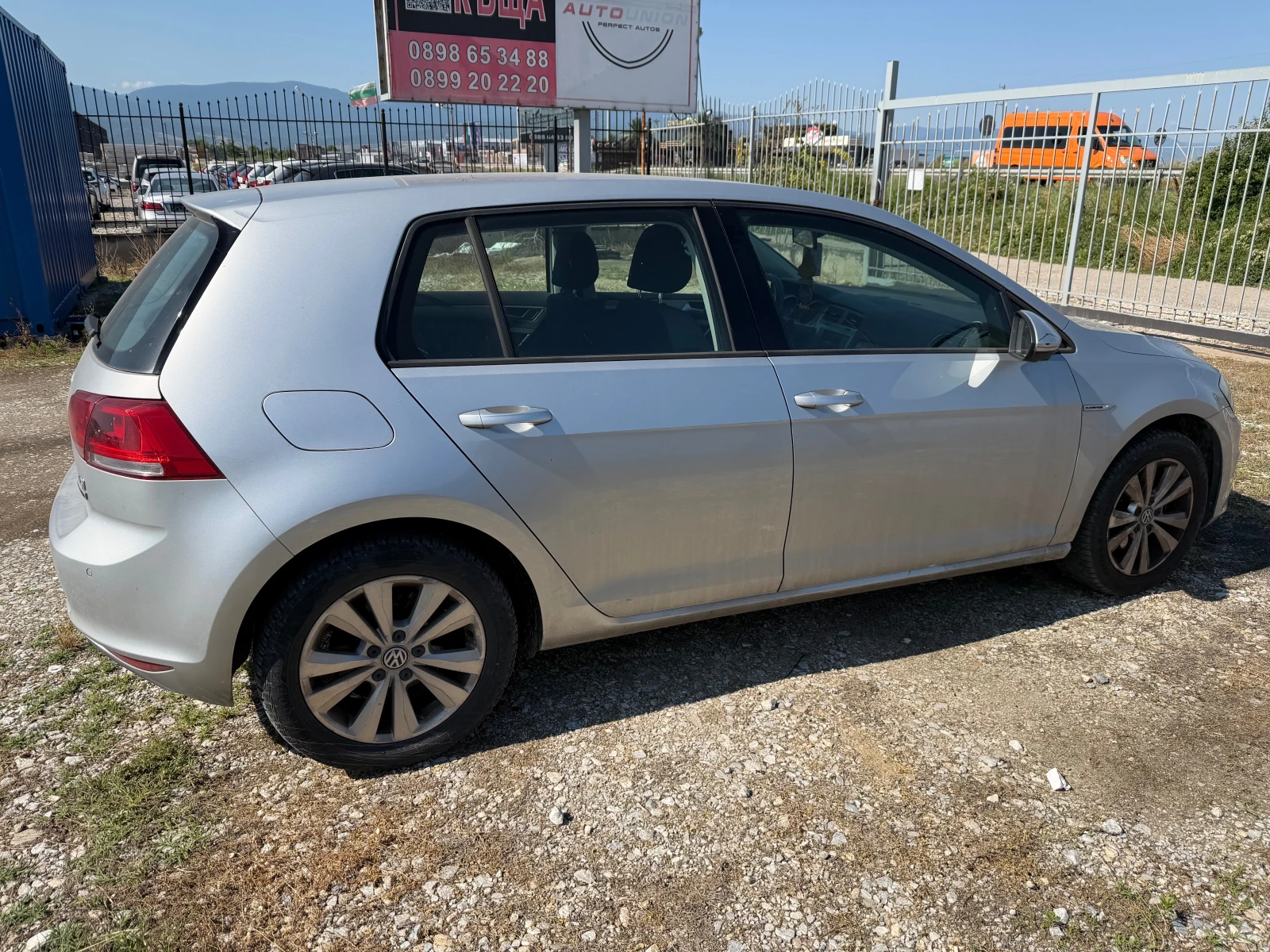 VW Golf 1.4 TGI, снимка 4 - Автомобили и джипове - 55197139