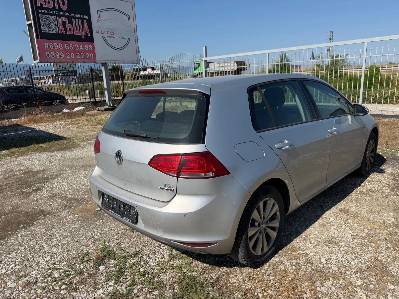 VW Golf 1.4 TGI, снимка 5 - Автомобили и джипове - 55197139