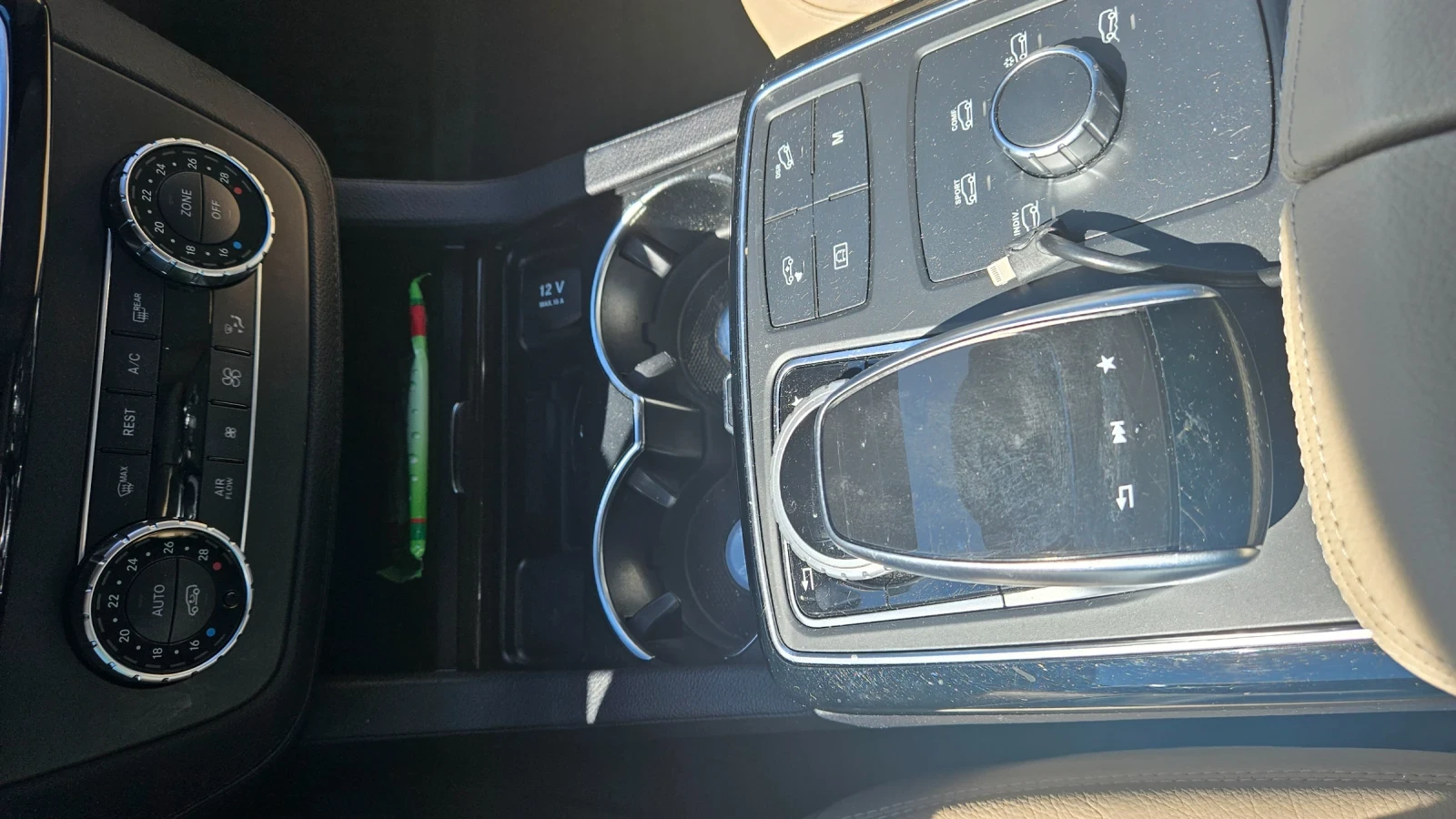 Mercedes-Benz GLE 250, снимка 10 - Автомобили и джипове - 55377121