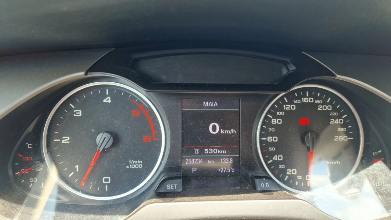 Audi A4 3.0, снимка 12 - Автомобили и джипове - 55415526