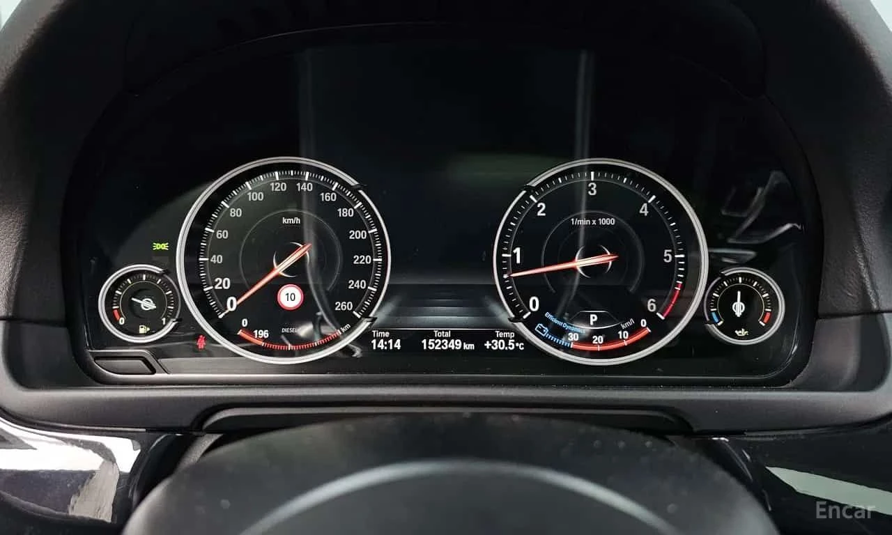 BMW 530 * 530d xDrive M Aero Dynamic * ЦЕНА ДО БГ, снимка 8 - Автомобили и джипове - 55627578