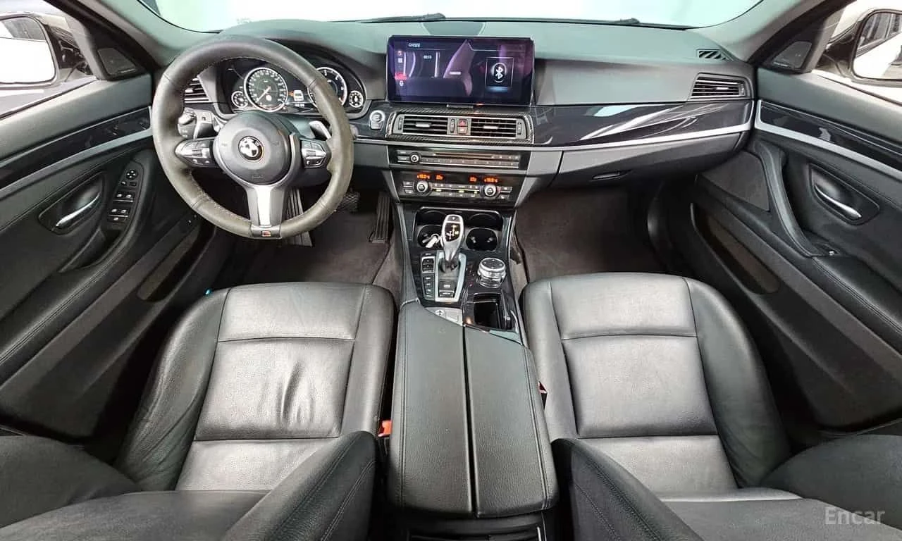BMW 530 * 530d xDrive M Aero Dynamic * ЦЕНА ДО БГ, снимка 7 - Автомобили и джипове - 55627578