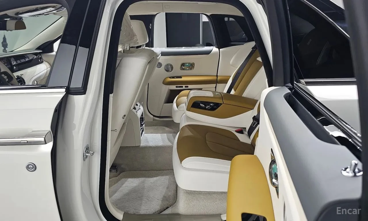 Rolls-Royce Ghost 6.7 V12| BESPOKE SOUND| SHOOTING STAR| , снимка 11 - Автомобили и джипове - 55871920