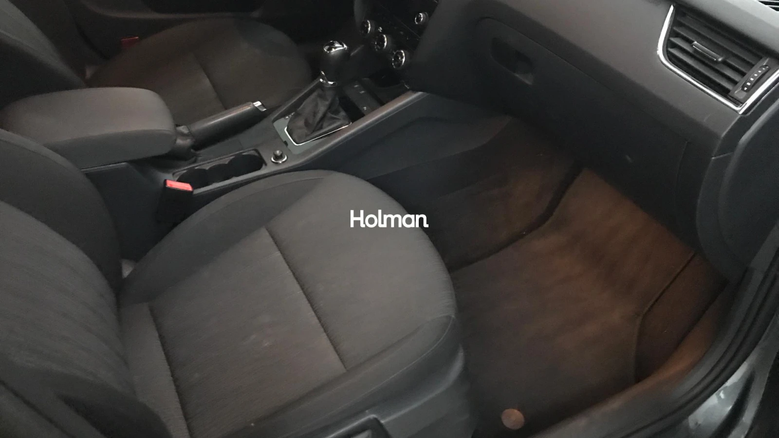 Skoda Octavia Combi 2.0 TDI Style Automatic Diesel, снимка 5 - Автомобили и джипове - 55938388