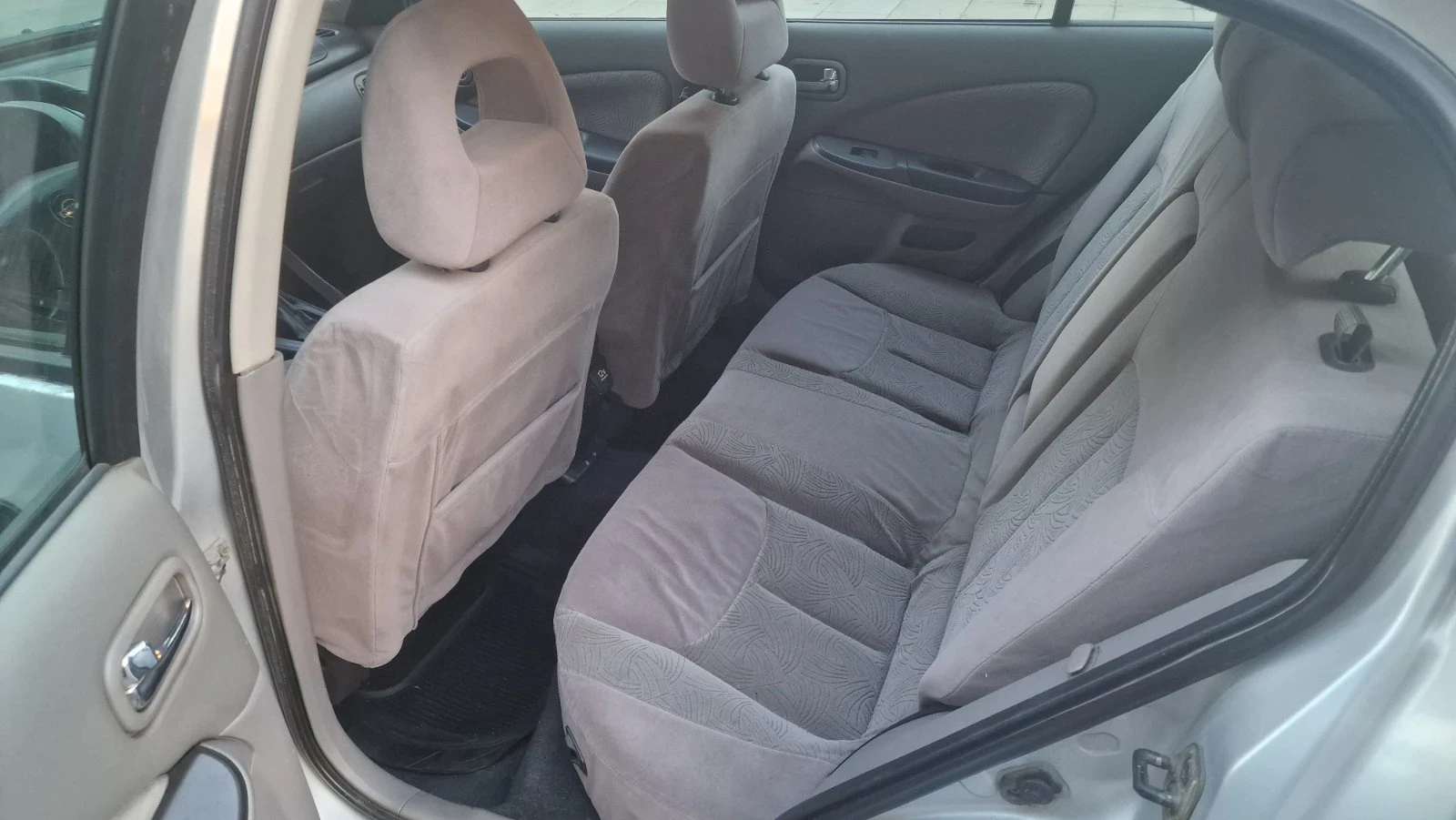 Nissan Almera, снимка 6 - Автомобили и джипове - 56012783