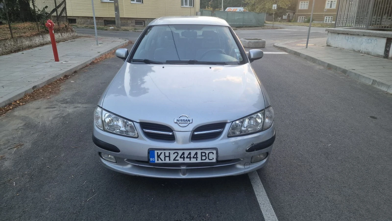 Nissan Almera