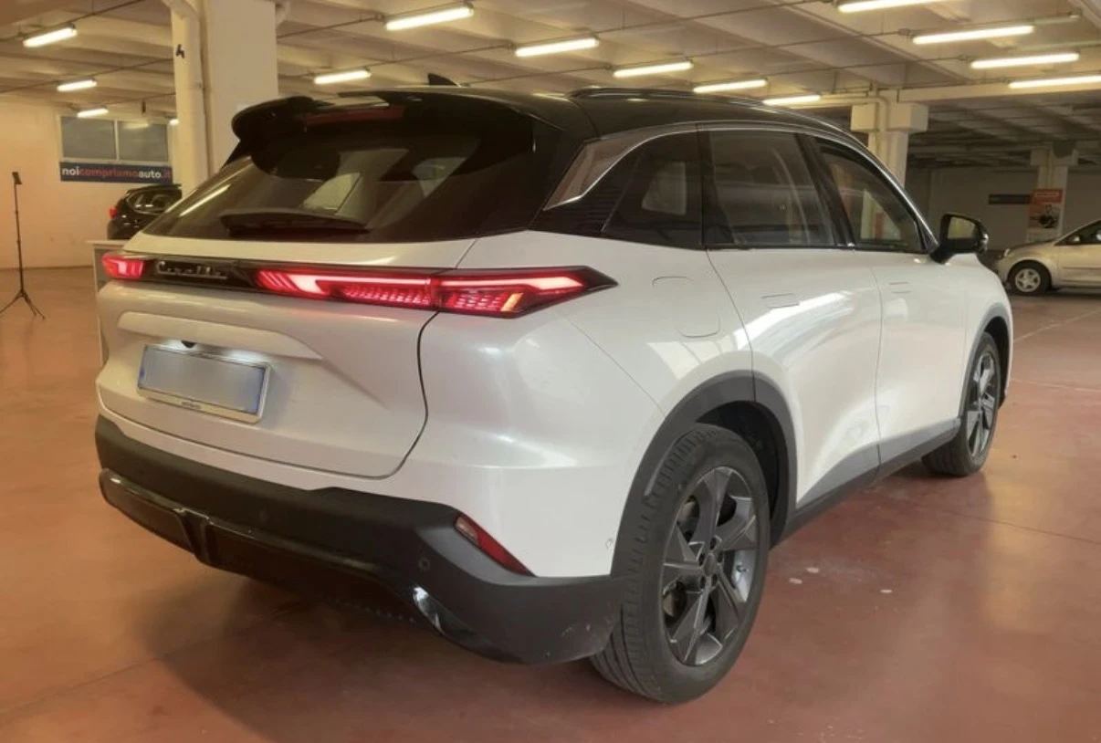 Omoda 5 Hybrid Premium-Line 224 �.�. ���/������.2025�. | Mobile.bg � ����������� 6