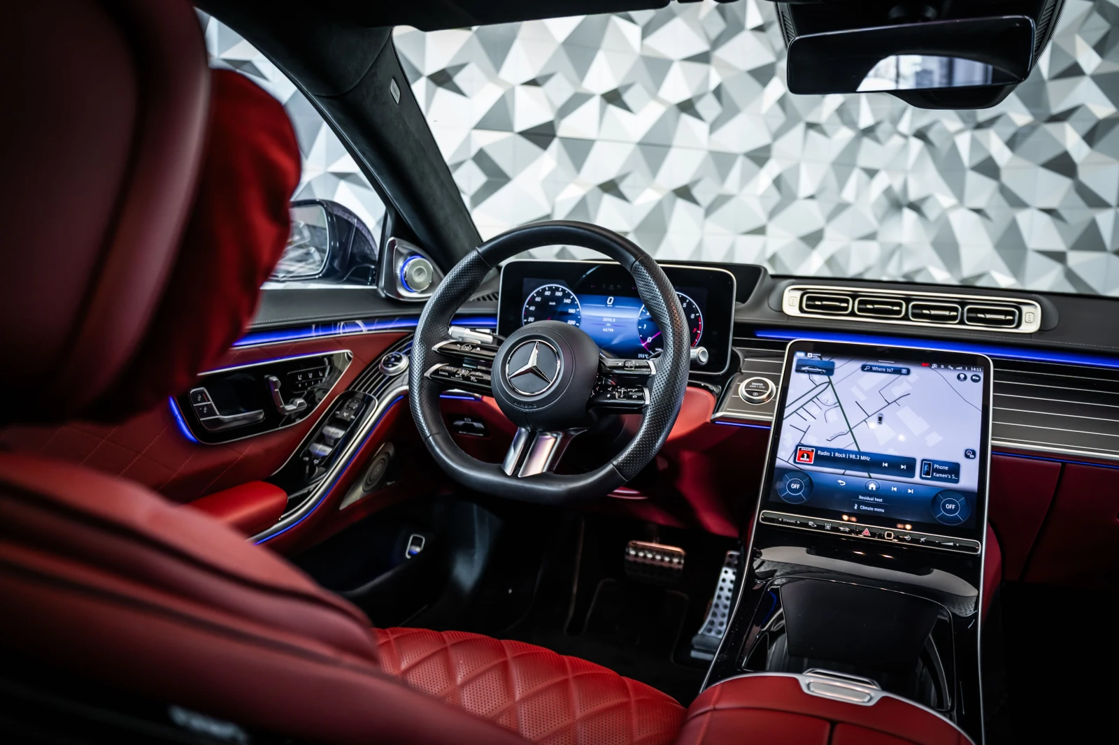 Mercedes-Benz S 580 L 4M AMG* Night* Pano* Burm, снимка 9 - Автомобили и джипове - 56282334