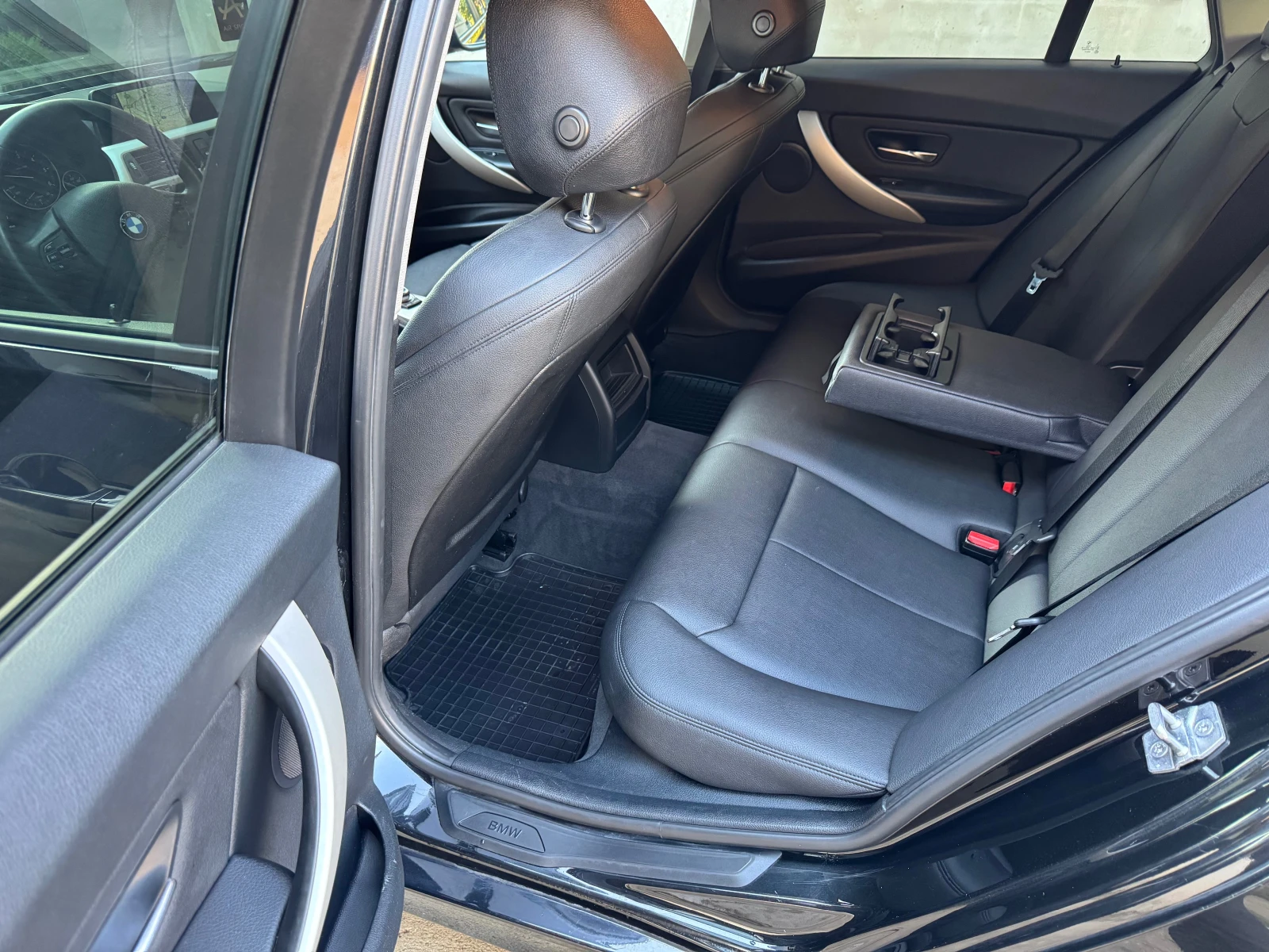BMW 318 2.0d, снимка 11 - Автомобили и джипове - 56377943