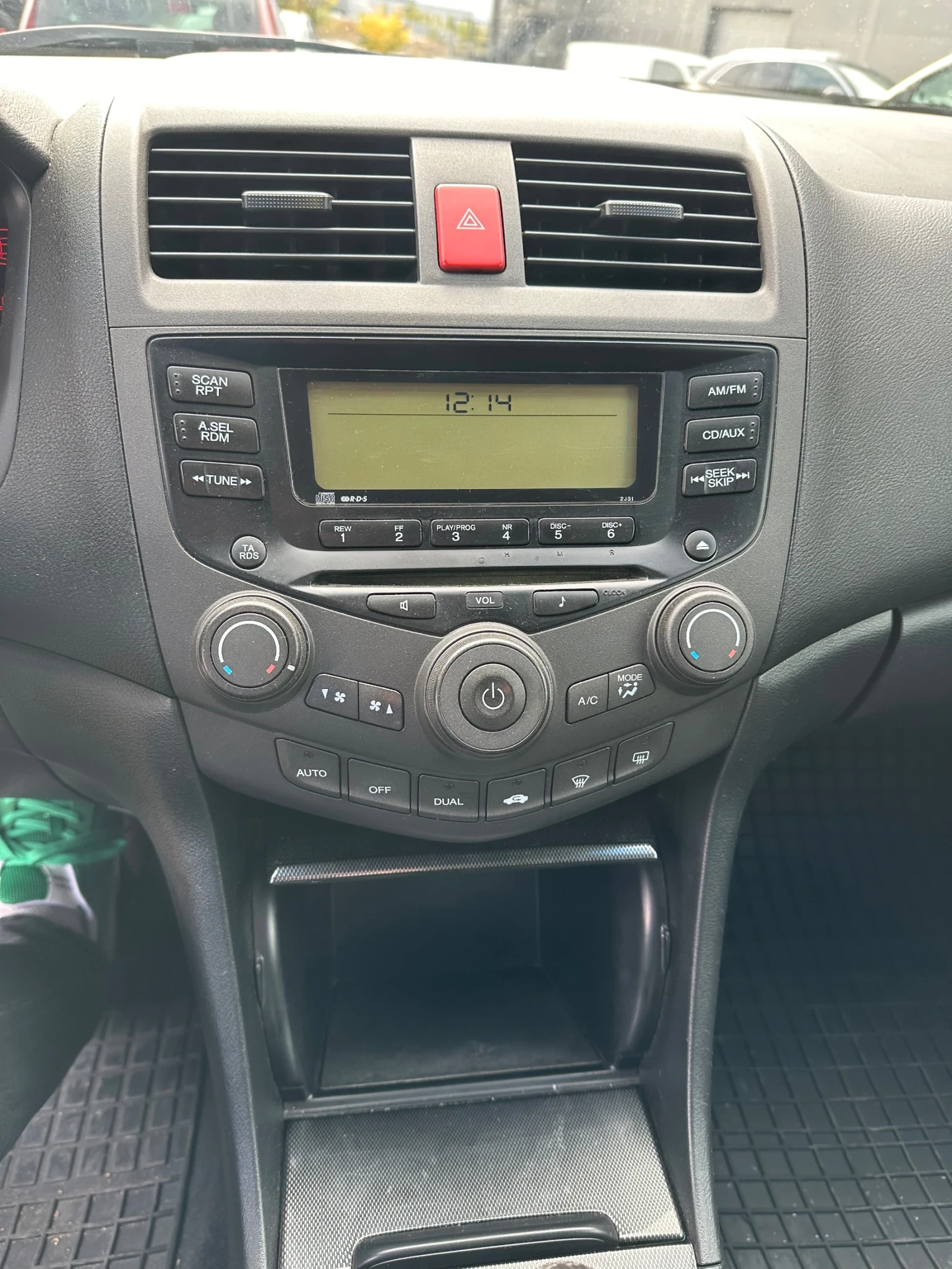 Honda Accord 2.2 i-CTDi, снимка 9 - Автомобили и джипове - 56391873