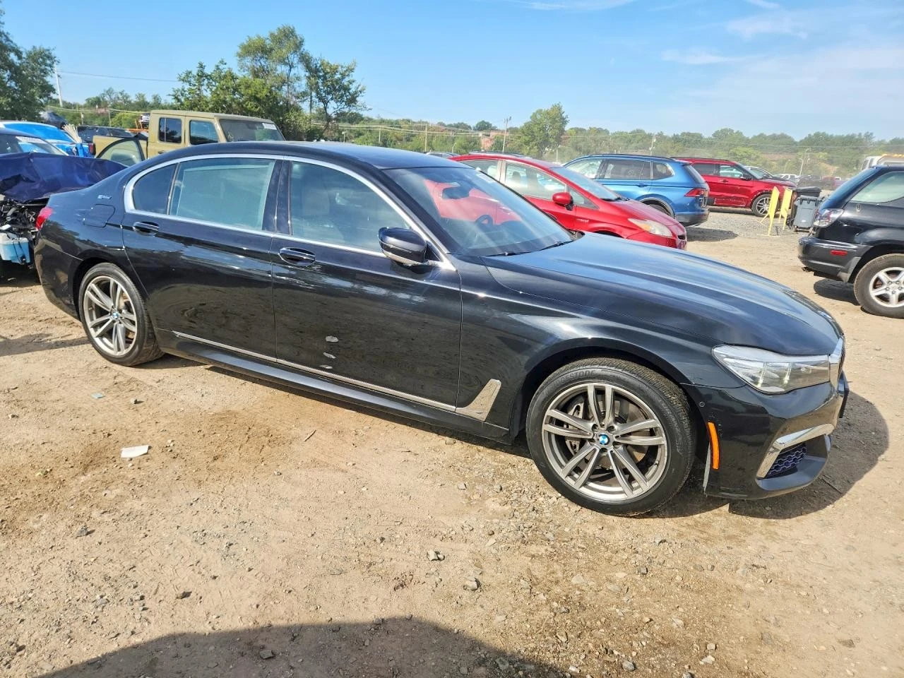 BMW 740 M Sport Package| Apple Carplay| Comfort Seats