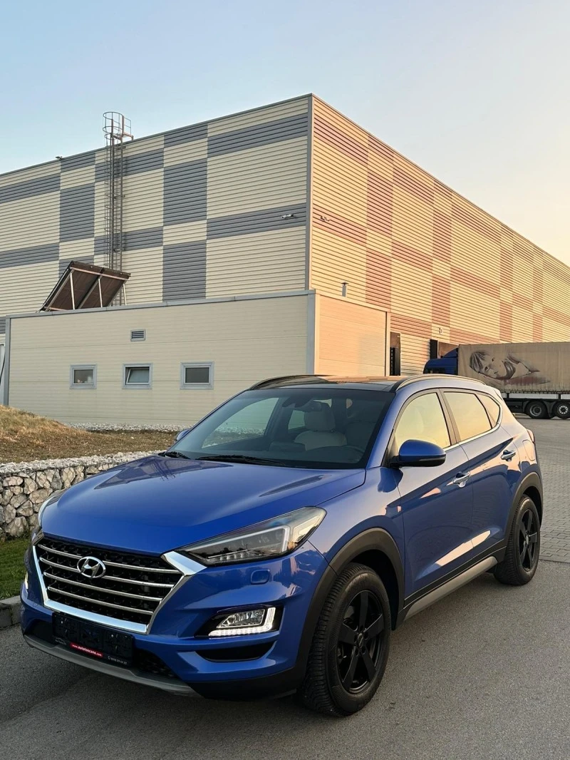 Hyundai Tucson 1.6 CRDi Premium Automatic Full Option КАТО НОВА !, снимка 1 - Автомобили и джипове - 41762492