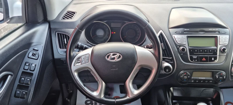 Hyundai IX35 2.0i 4x4, снимка 11 - Автомобили и джипове - 47997583