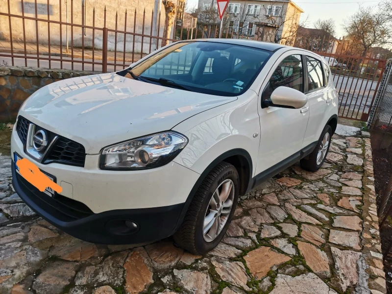 Nissan Qashqai 1.5dci панорама, снимка 2 - Автомобили и джипове - 48559004