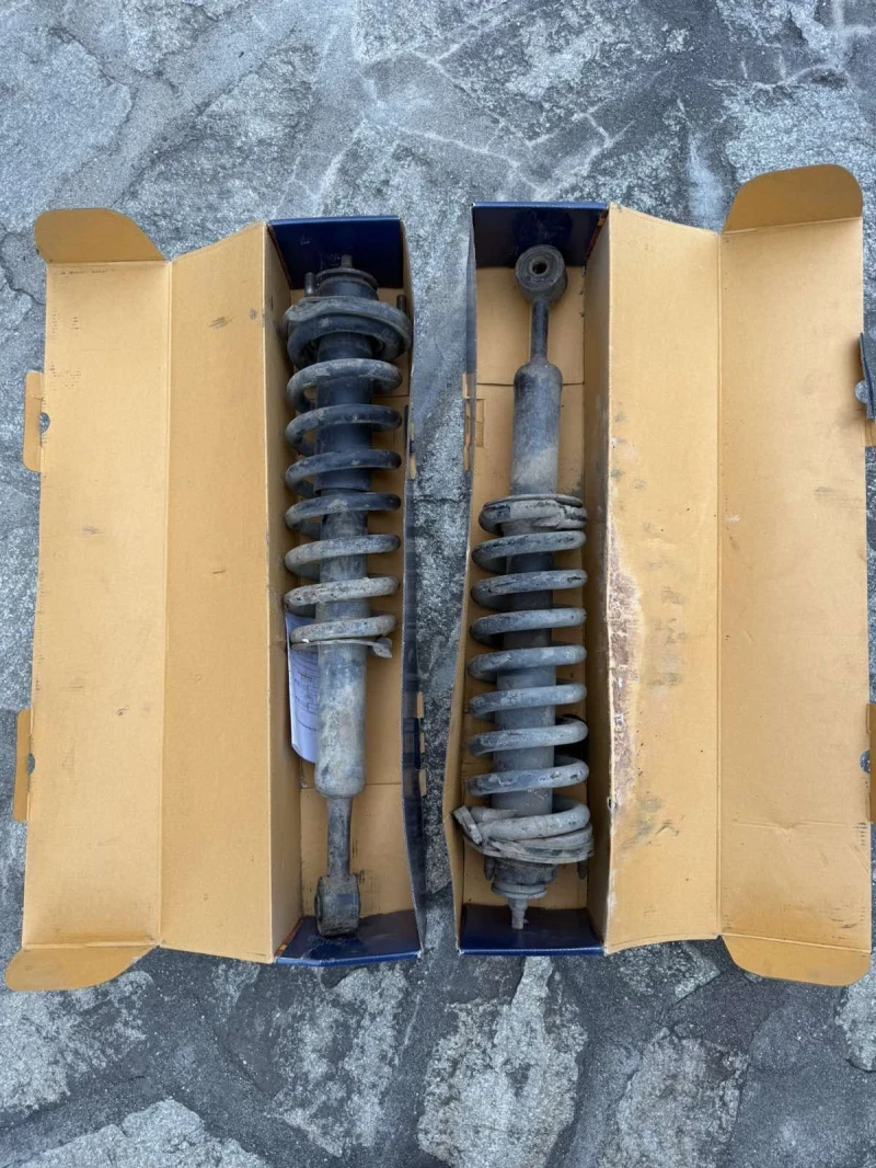 Toyota Hilux, снимка 5 - Автомобили и джипове - 53114350