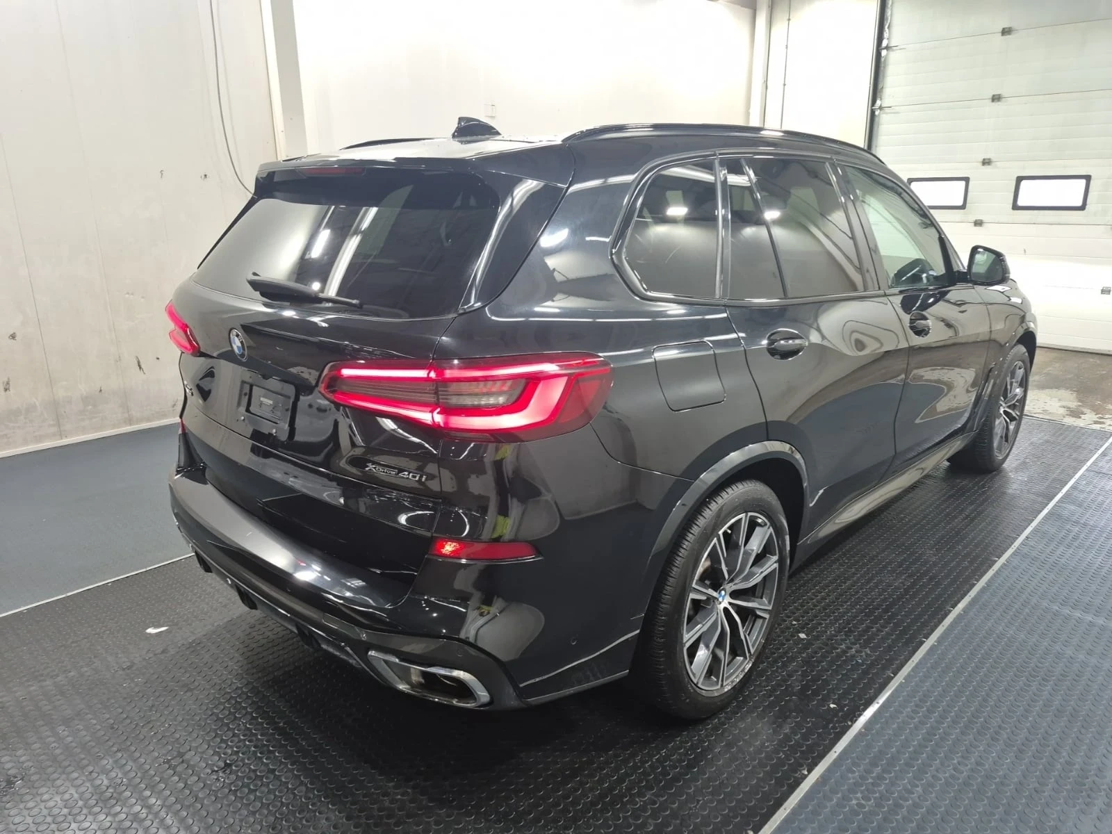 BMW X5 xDrive 40i - изображение 4