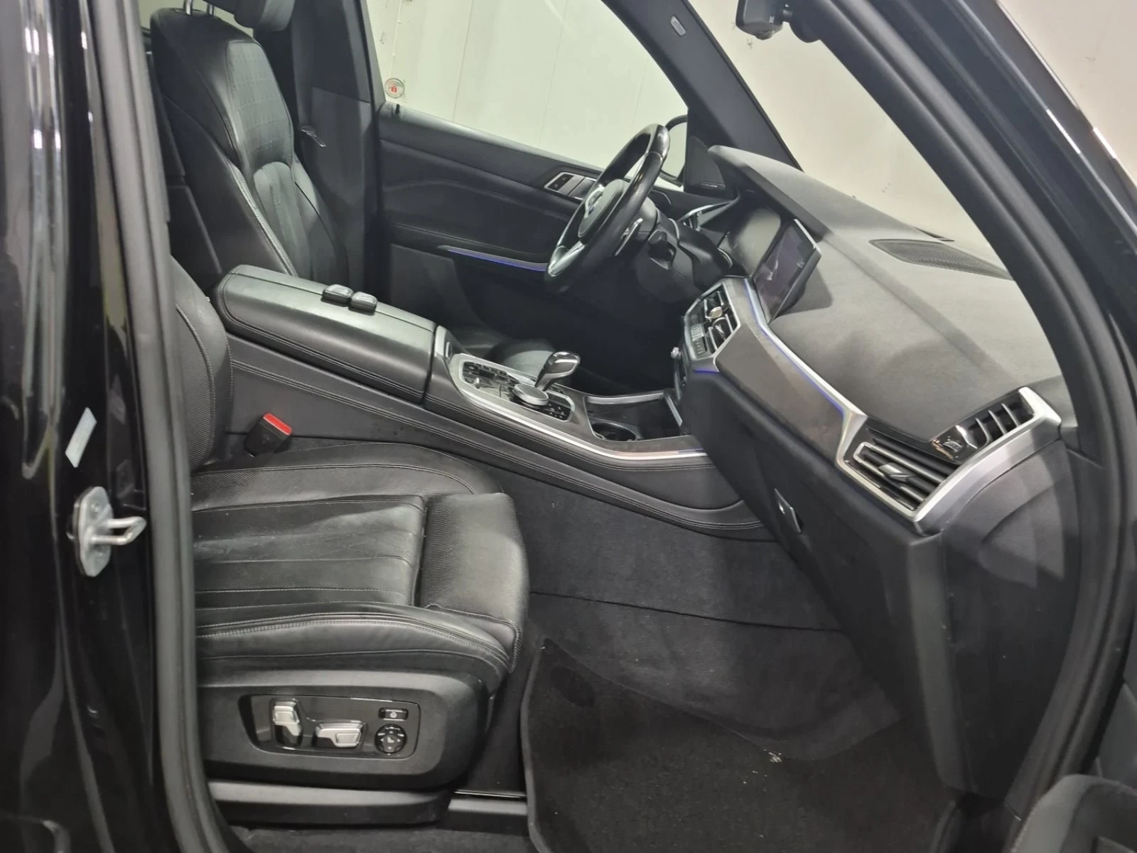 BMW X5 xDrive 40i - изображение 9