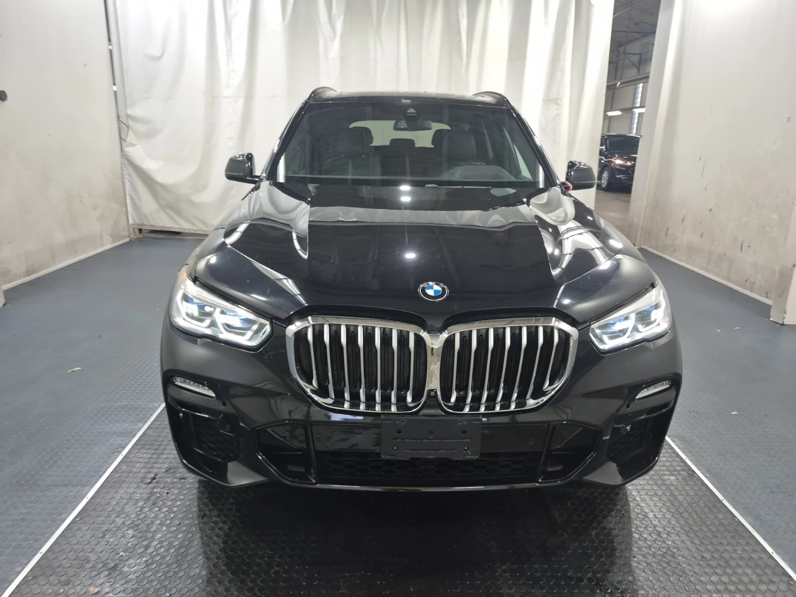 BMW X5 xDrive 40i - изображение 3