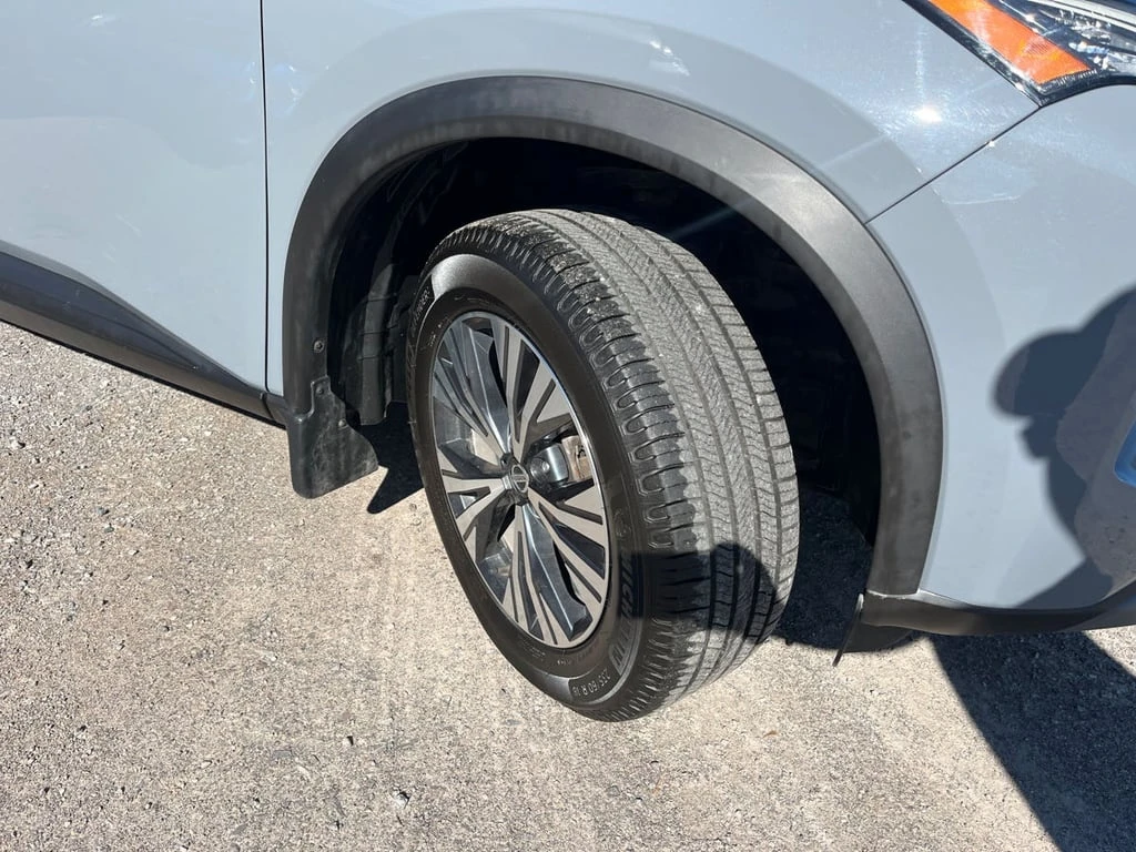 Nissan Rogue * AWD SV * CARFAX *    | Mobile.bg   7