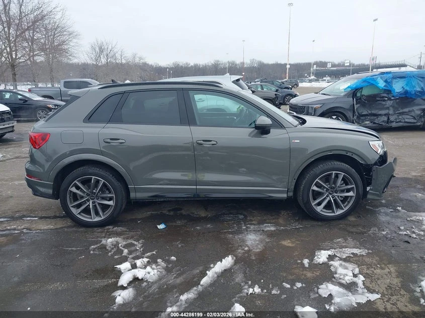 Audi Q3 Q3 Premium Plus 45 TFSI Sline Quattro - изображение 7