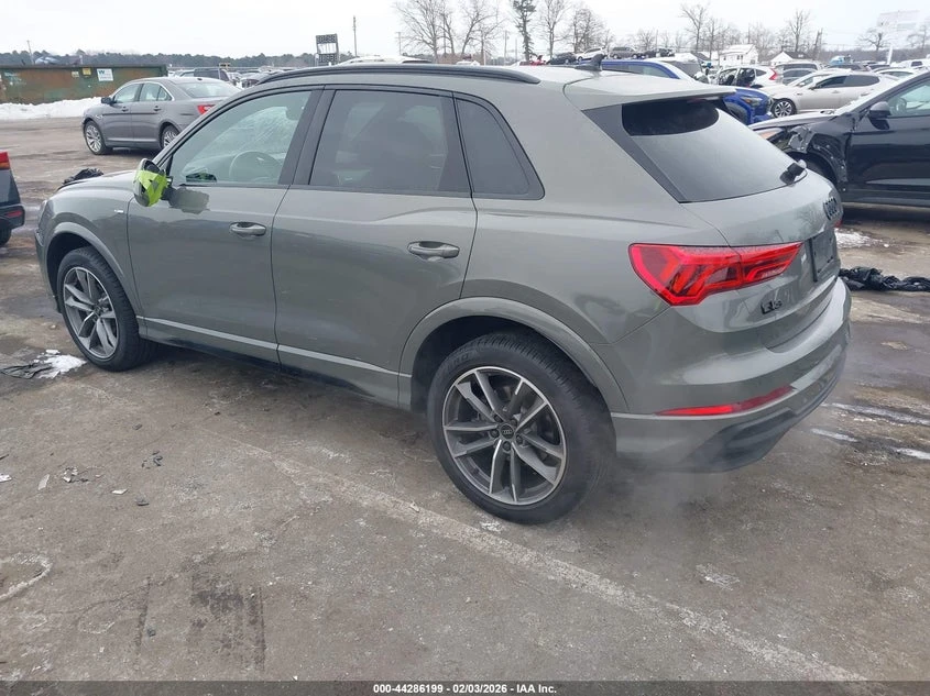 Audi Q3 Q3 Premium Plus 45 TFSI Sline Quattro - изображение 4