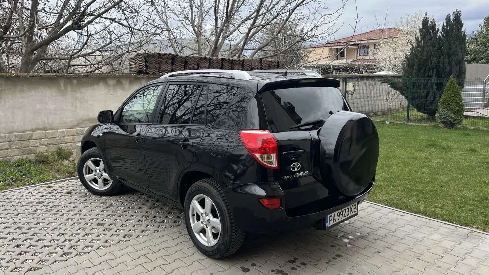 Toyota Rav4, снимка 4 - Автомобили и джипове - 53938463