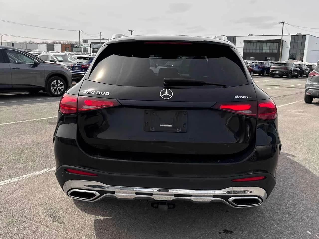 Mercedes-Benz GLC 300 / DISTRONIC / 360 / BURMESTER , снимка 4 - Автомобили и джипове - 54071188