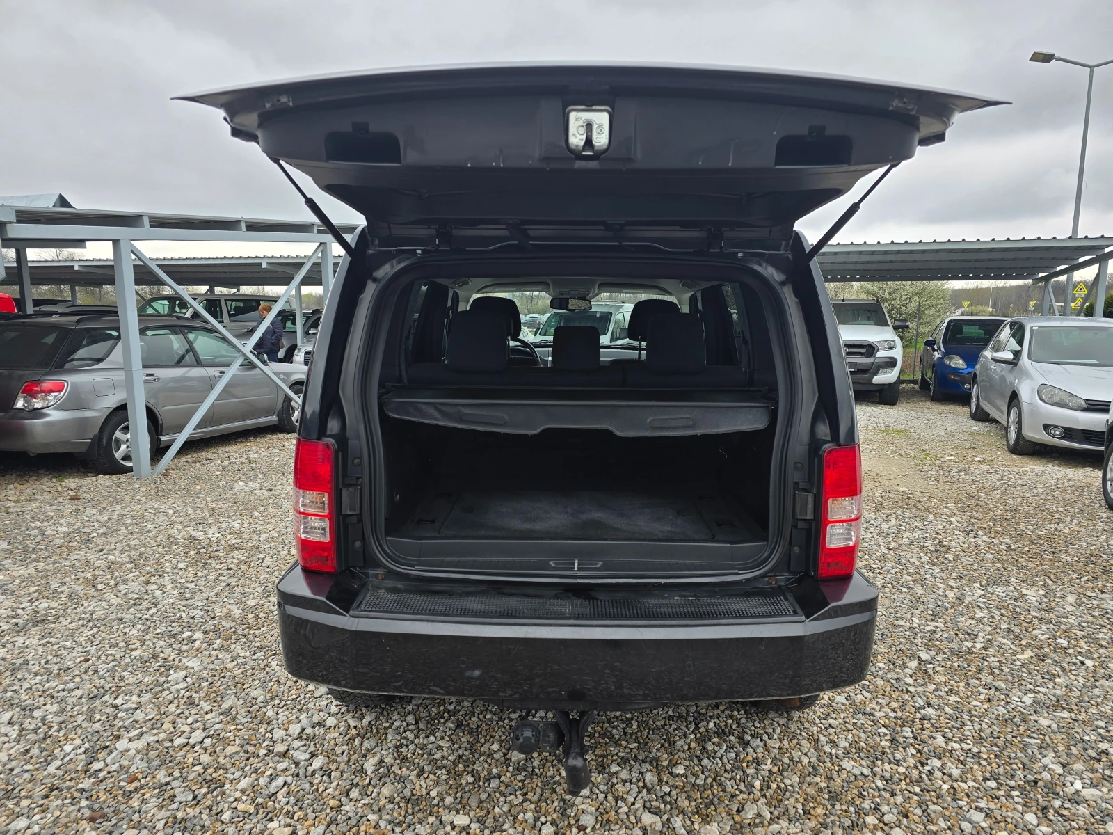 Jeep Cherokee 2, 8 CRDI НОВ ВНОС !! РЕАЛНИ 110000 км. !!, снимка 15 - Автомобили и джипове - 54171246