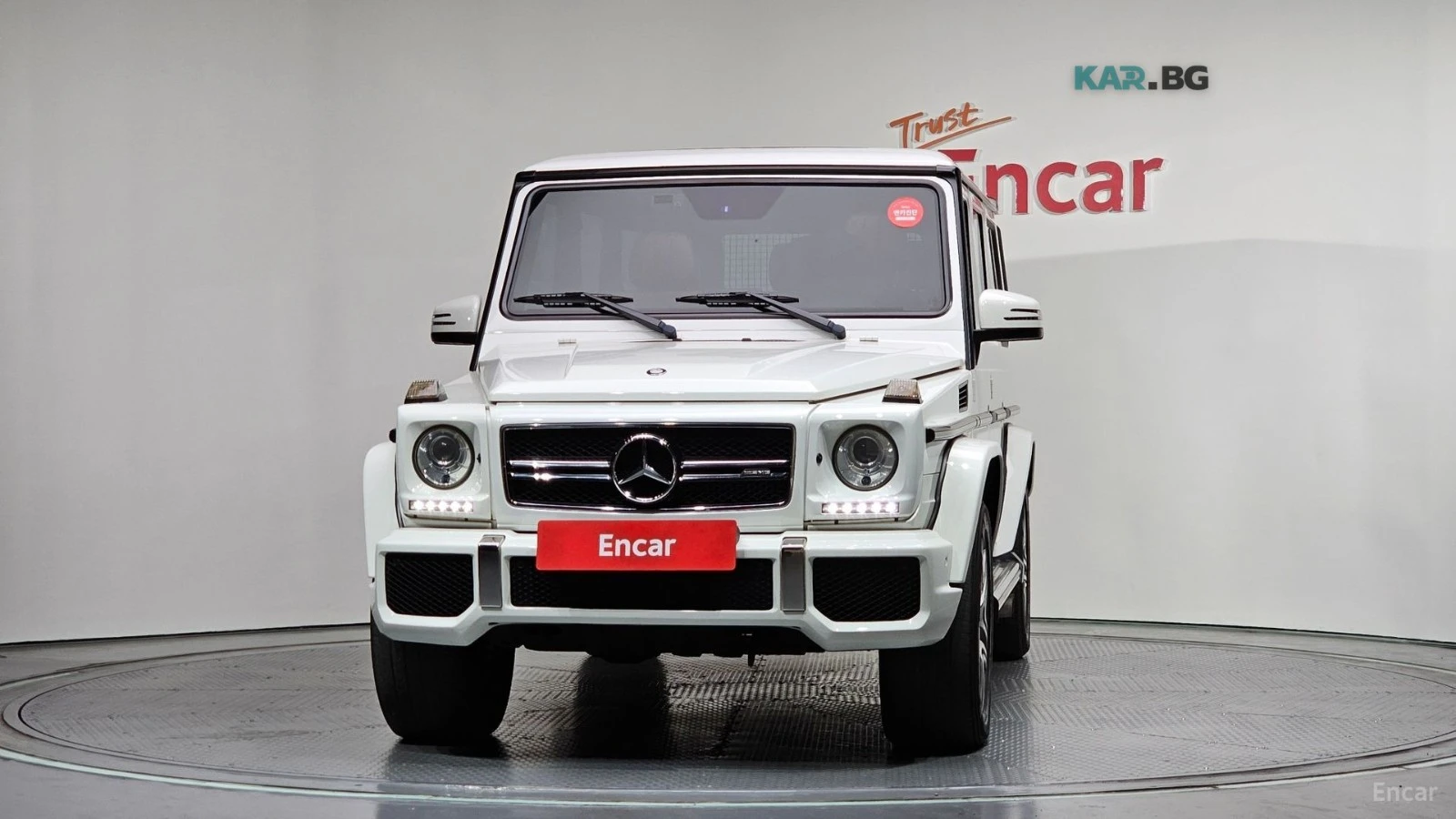 Mercedes-Benz G 63 AMG* МОНИТОРИ* КОЖА* ПАНО* НАВИ, снимка 3 - Автомобили и джипове - 54998082