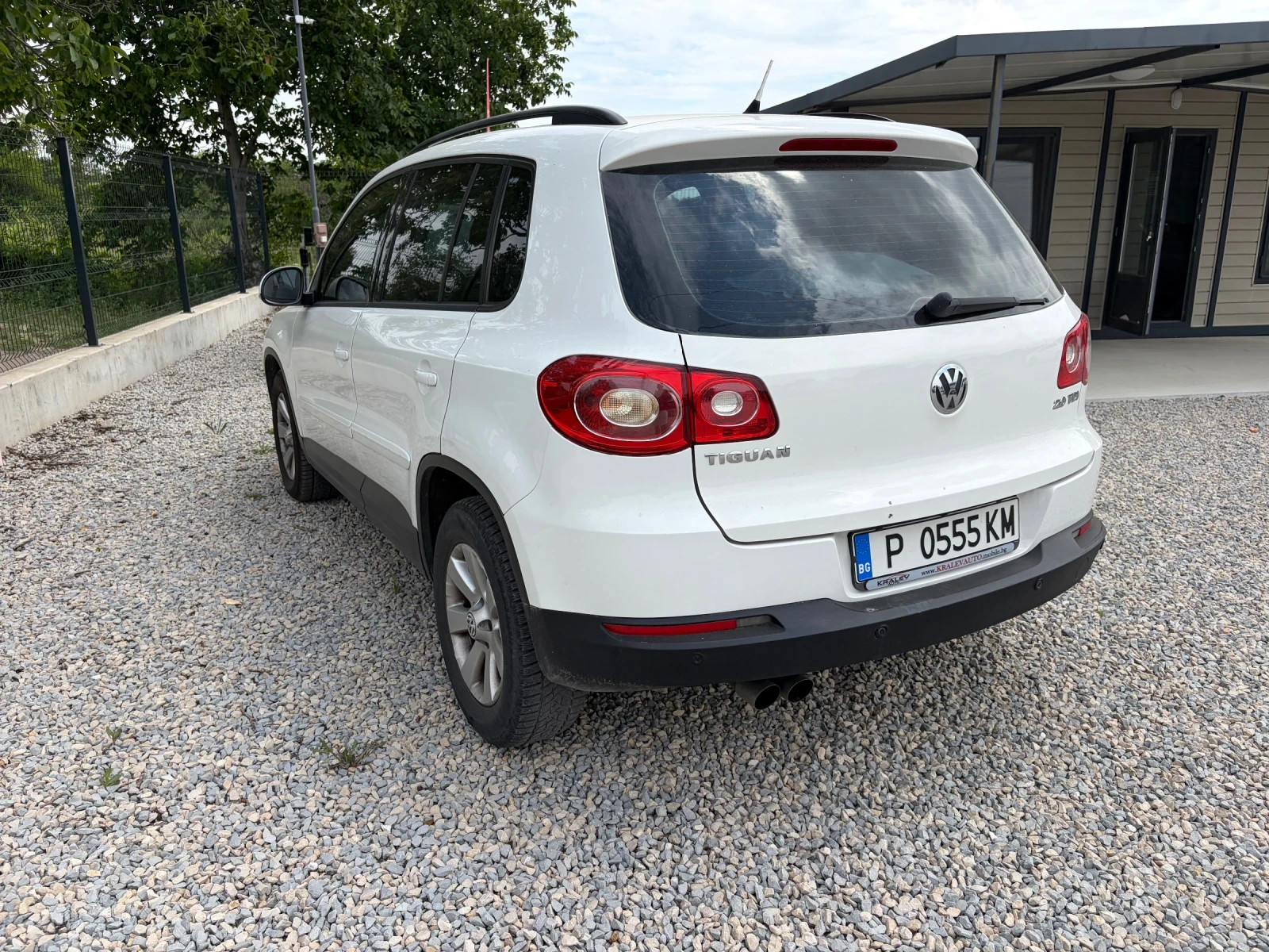 VW Tiguan 2.0TDI, снимка 2 - Автомобили и джипове - 55070510